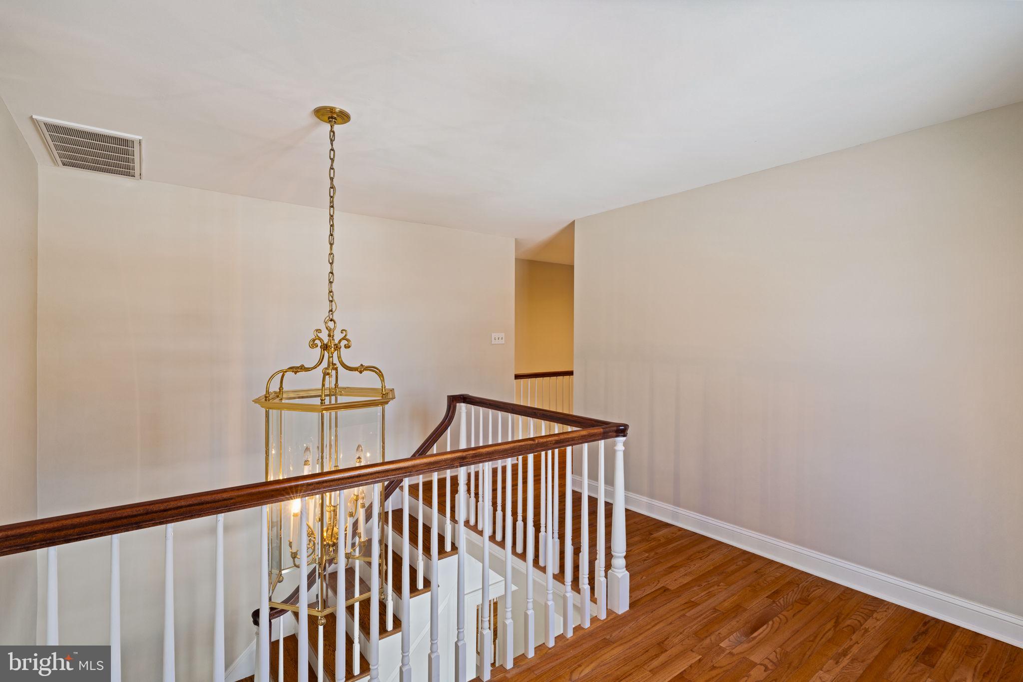 7 Valley View Dr