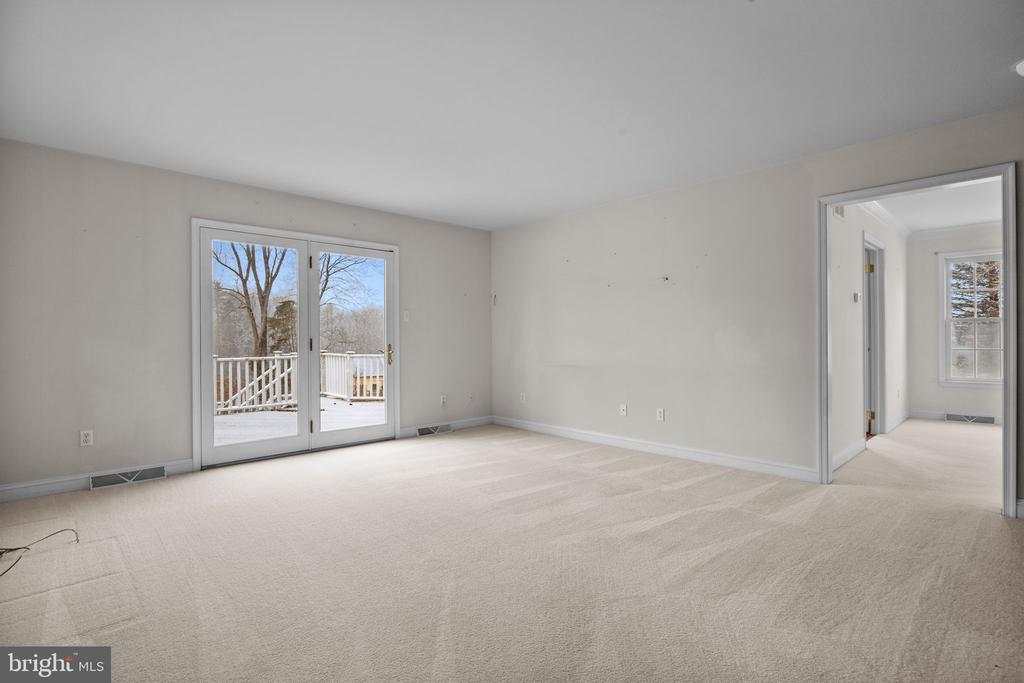 29 Hillside Ln