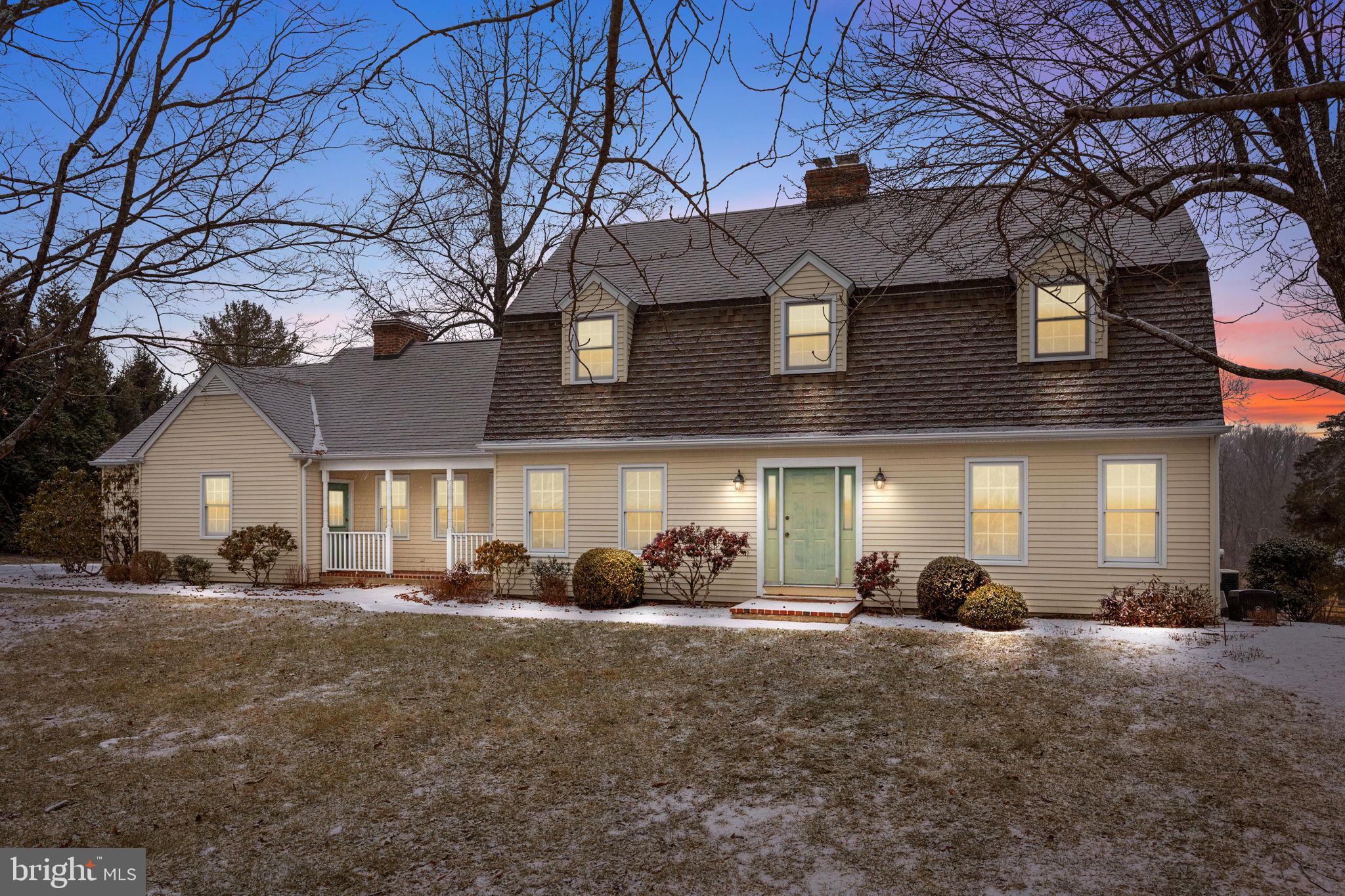 29 Hillside Ln