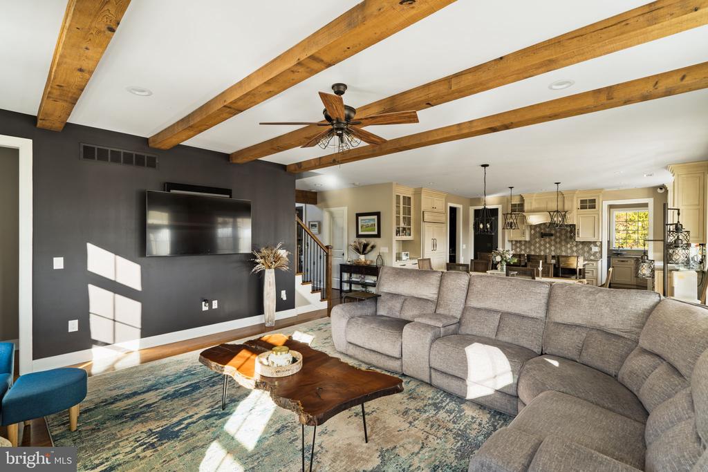 1406 Wrightstown Rd