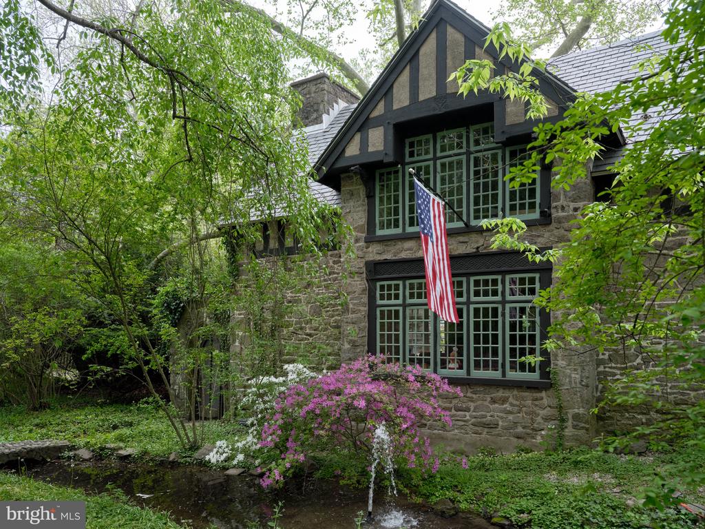 2610 River Rd