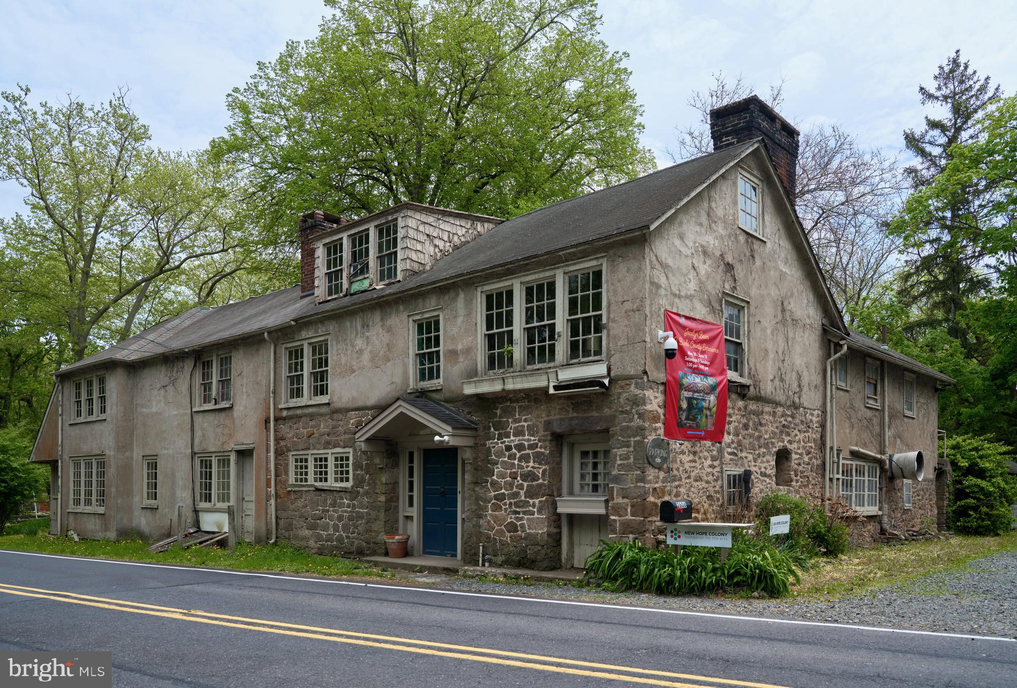 2590 River Rd
