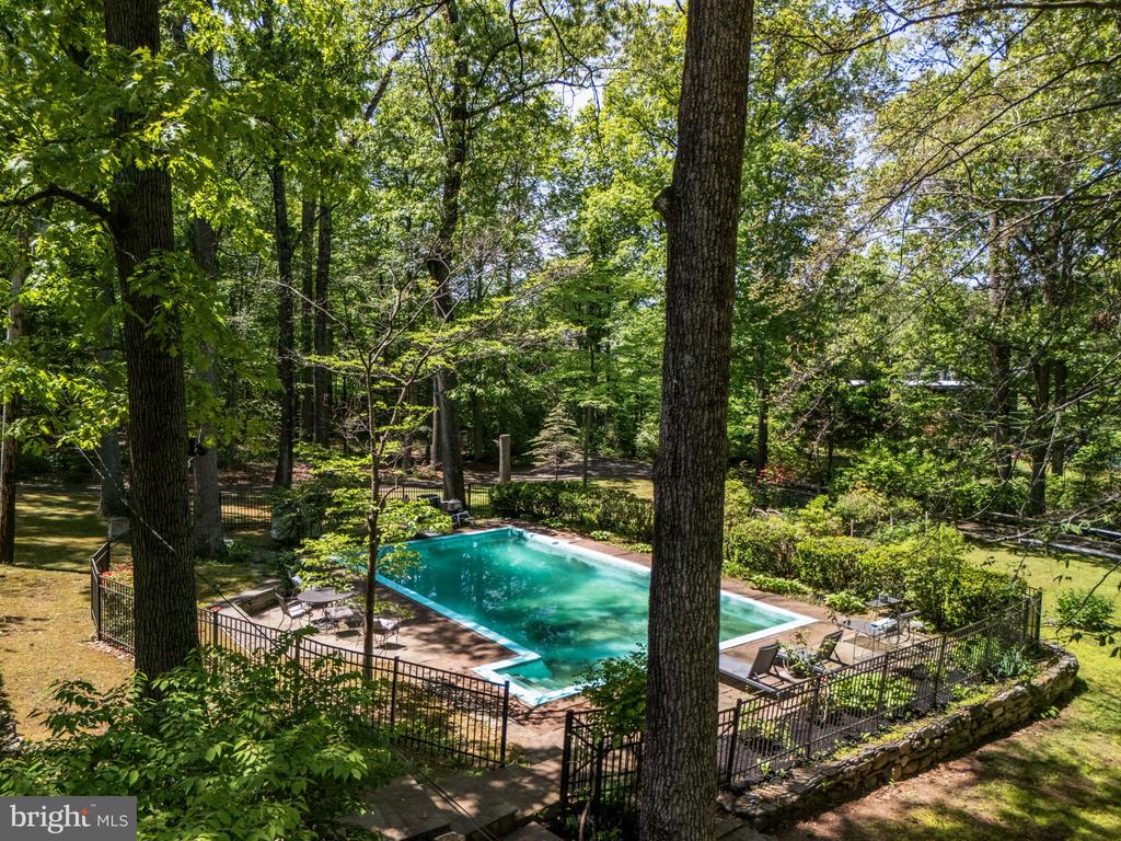 2667 Furlong Rd