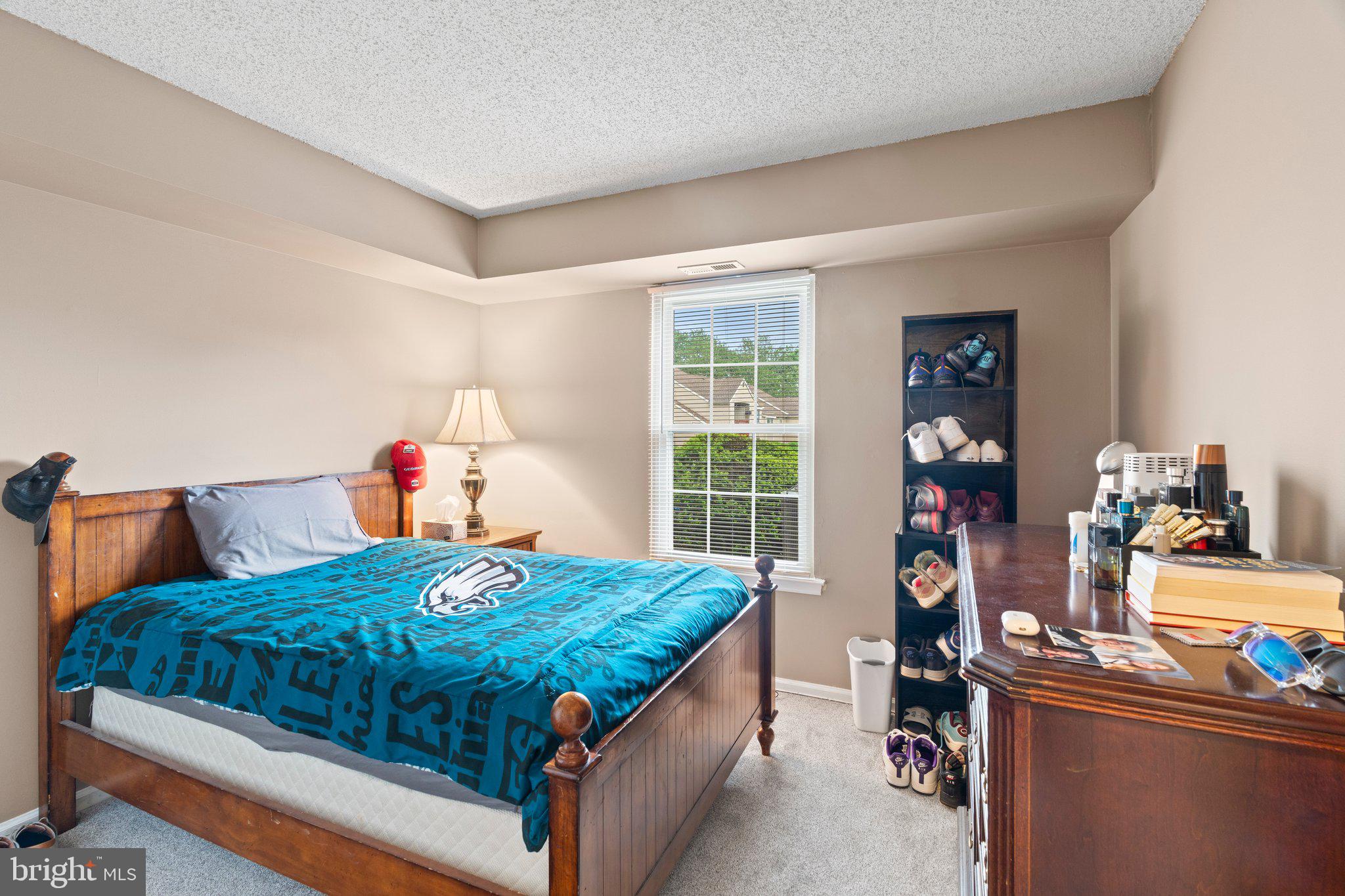 1206 BARRY COURT