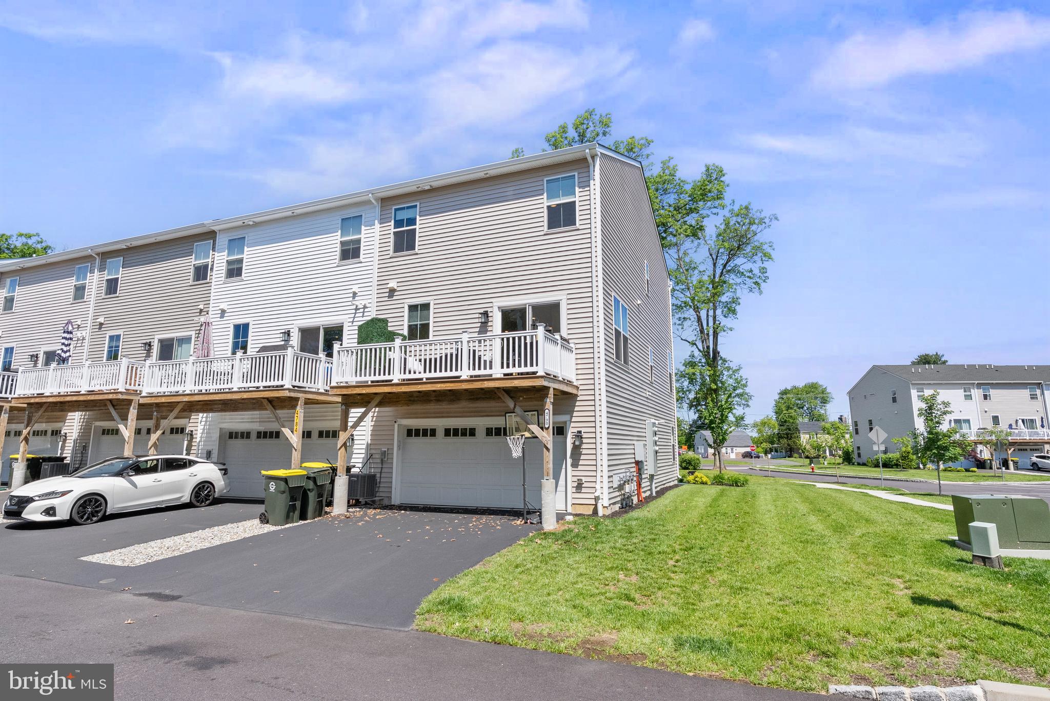 4790 JEFFERSON COURT