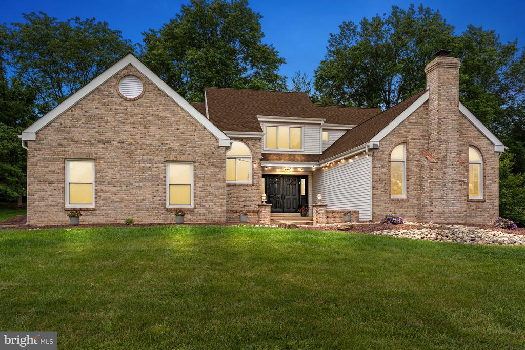 44 W Windrose Dr
