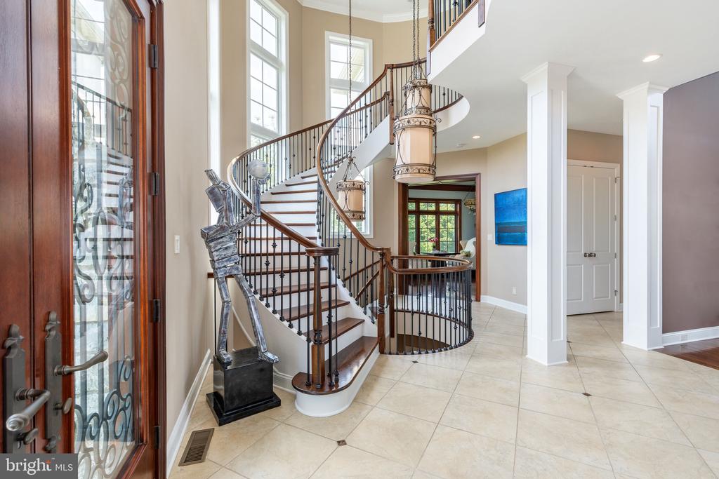 3 Stonebridge Crossing Rd