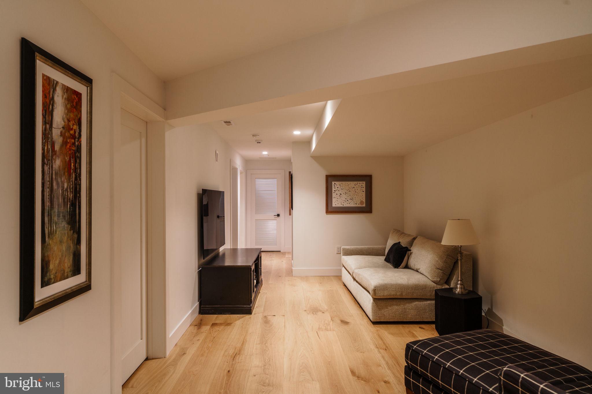 27 W MECHANIC STREET