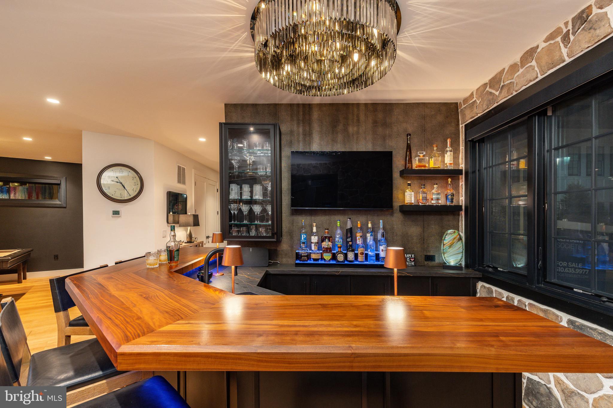 27 W MECHANIC STREET