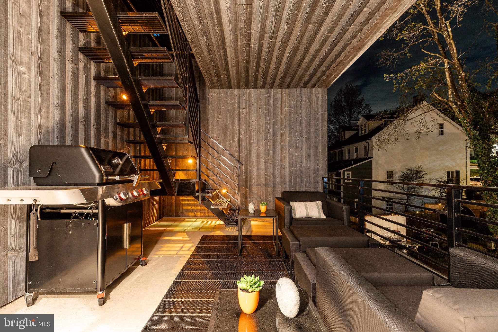 27 W MECHANIC STREET