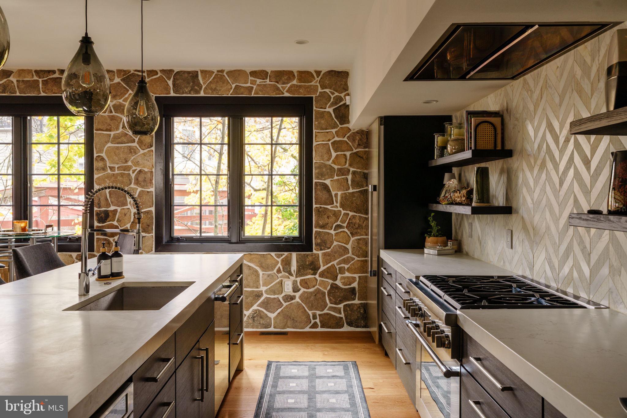 27 W MECHANIC STREET