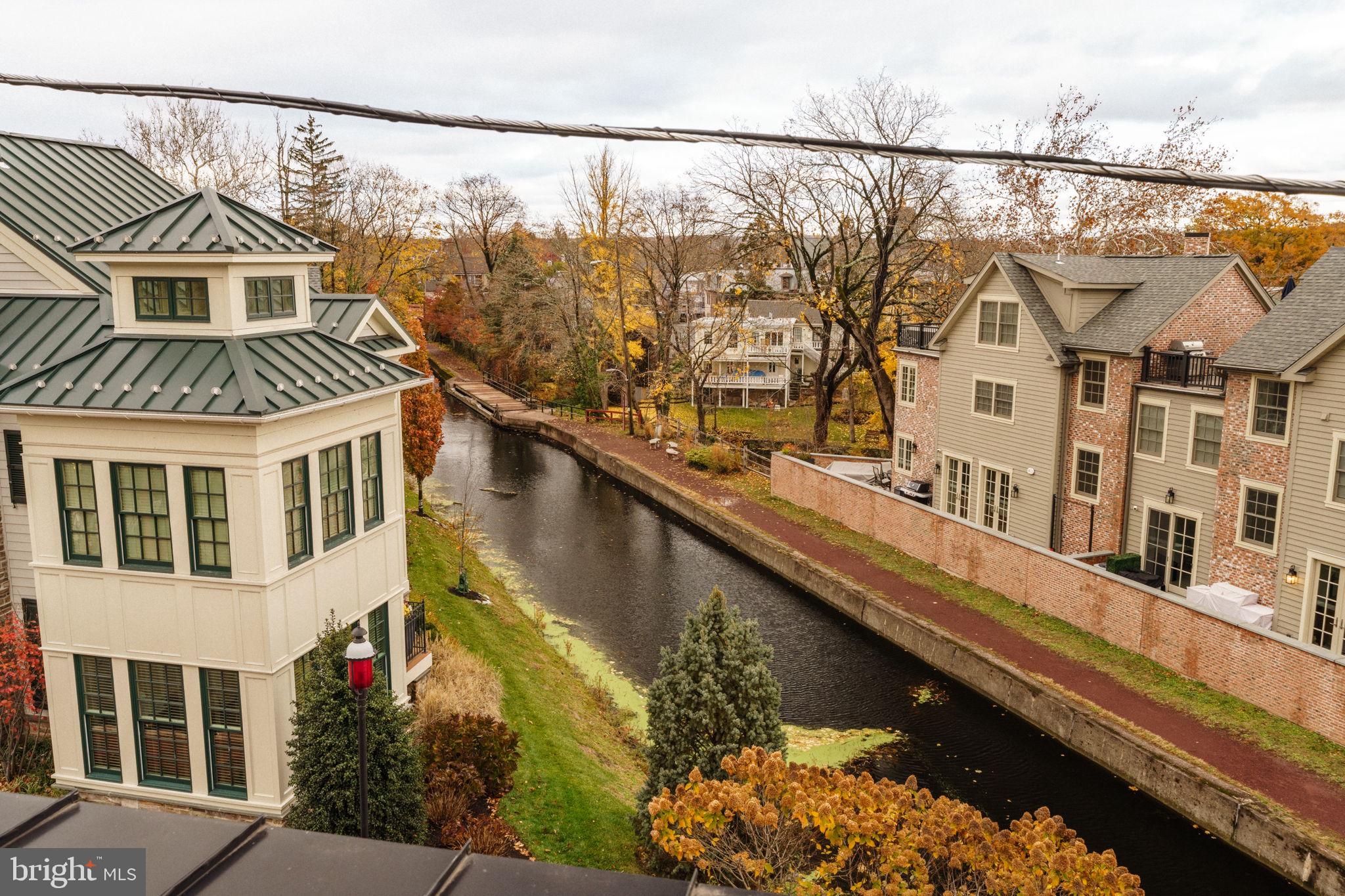 27 W MECHANIC STREET