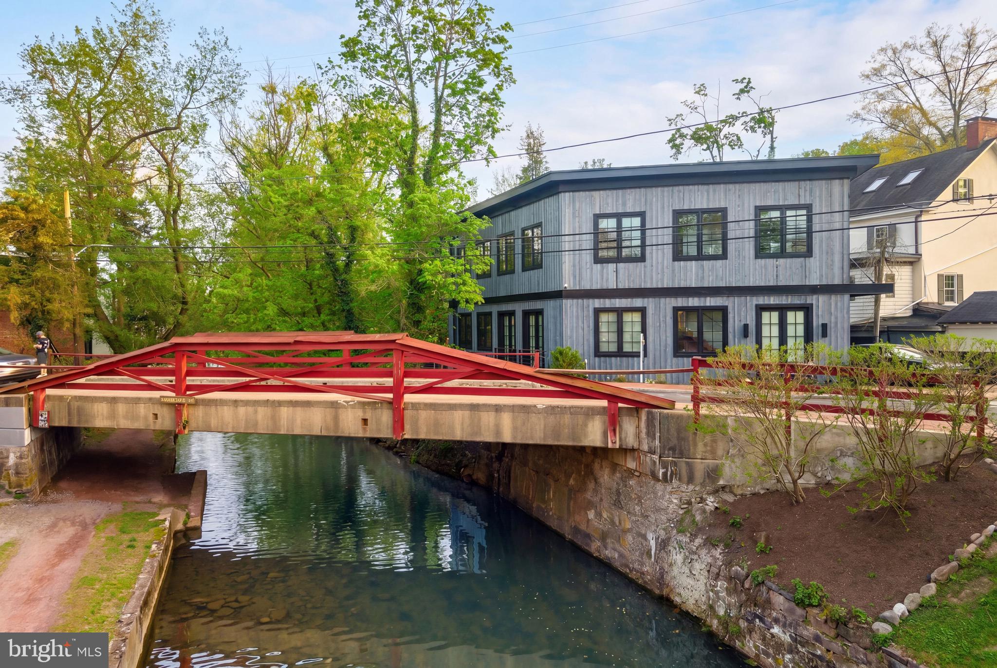 27 W MECHANIC STREET