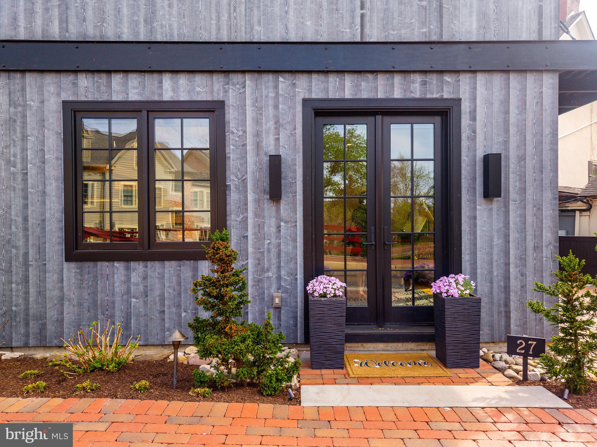 27 W MECHANIC STREET