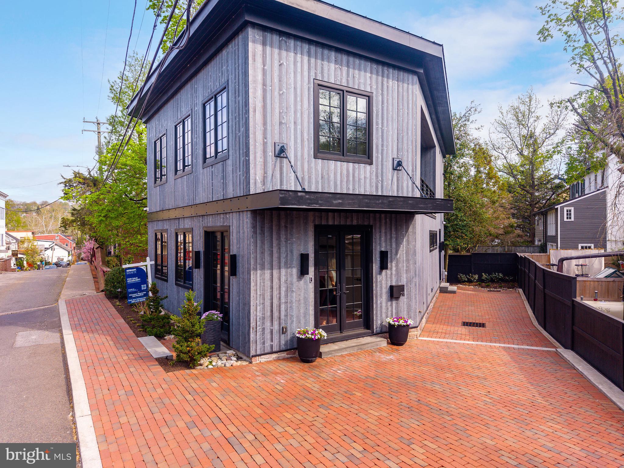 27 W MECHANIC STREET