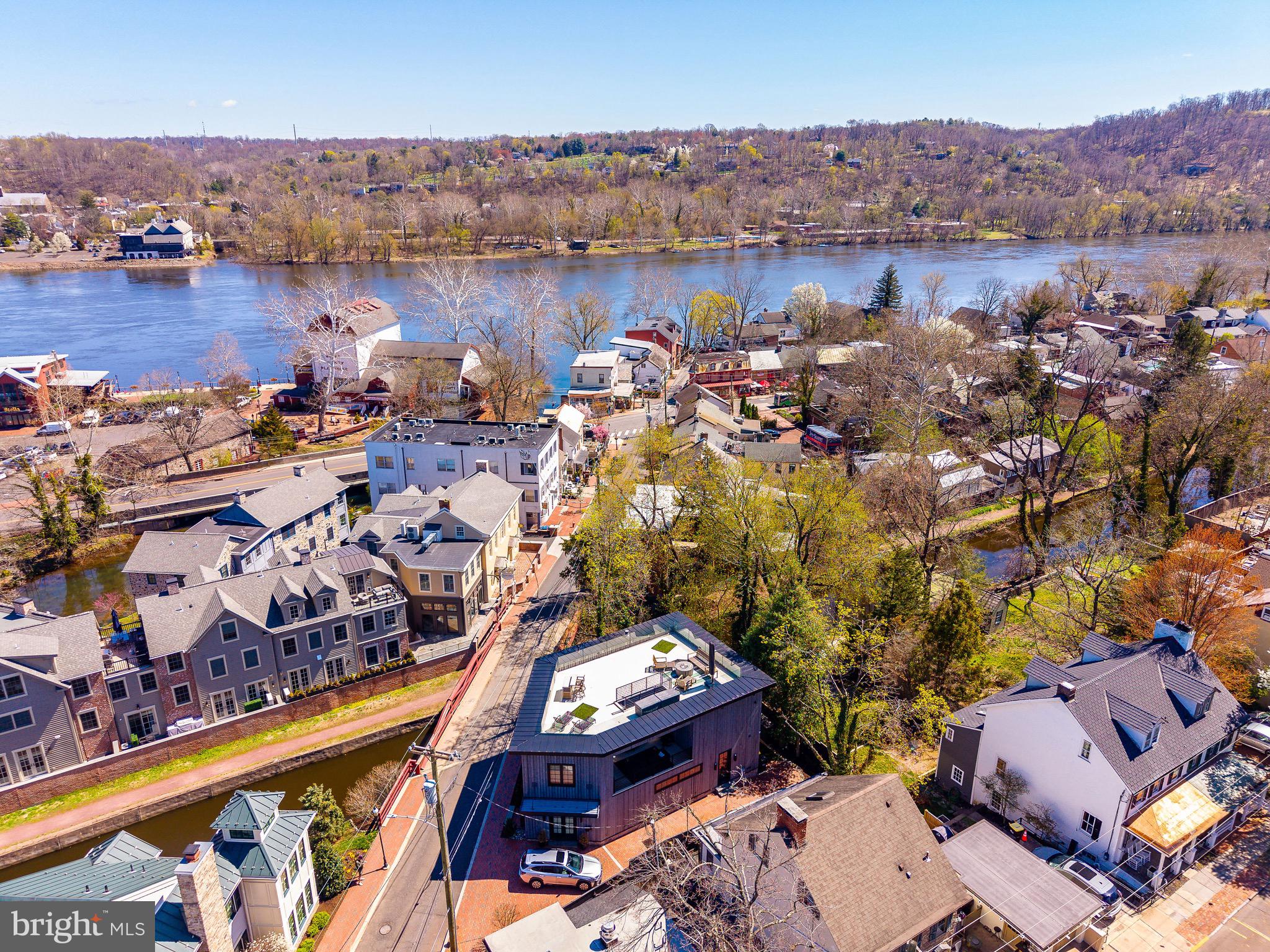 27 W MECHANIC STREET