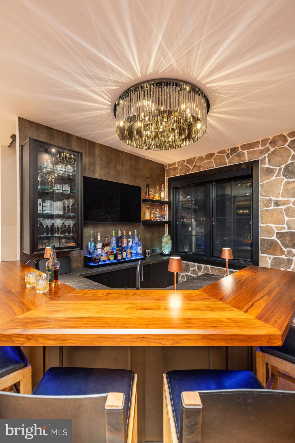 27 W MECHANIC STREET