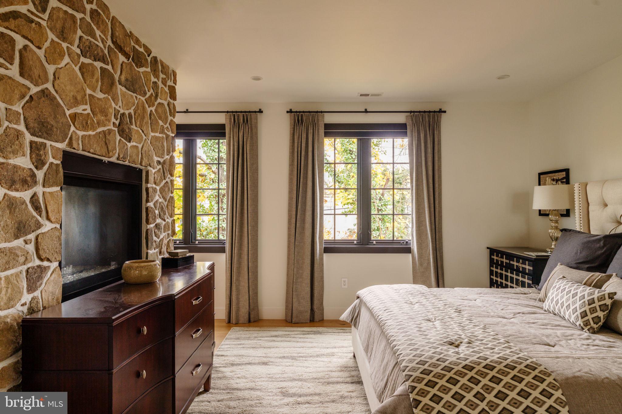 27 W MECHANIC STREET