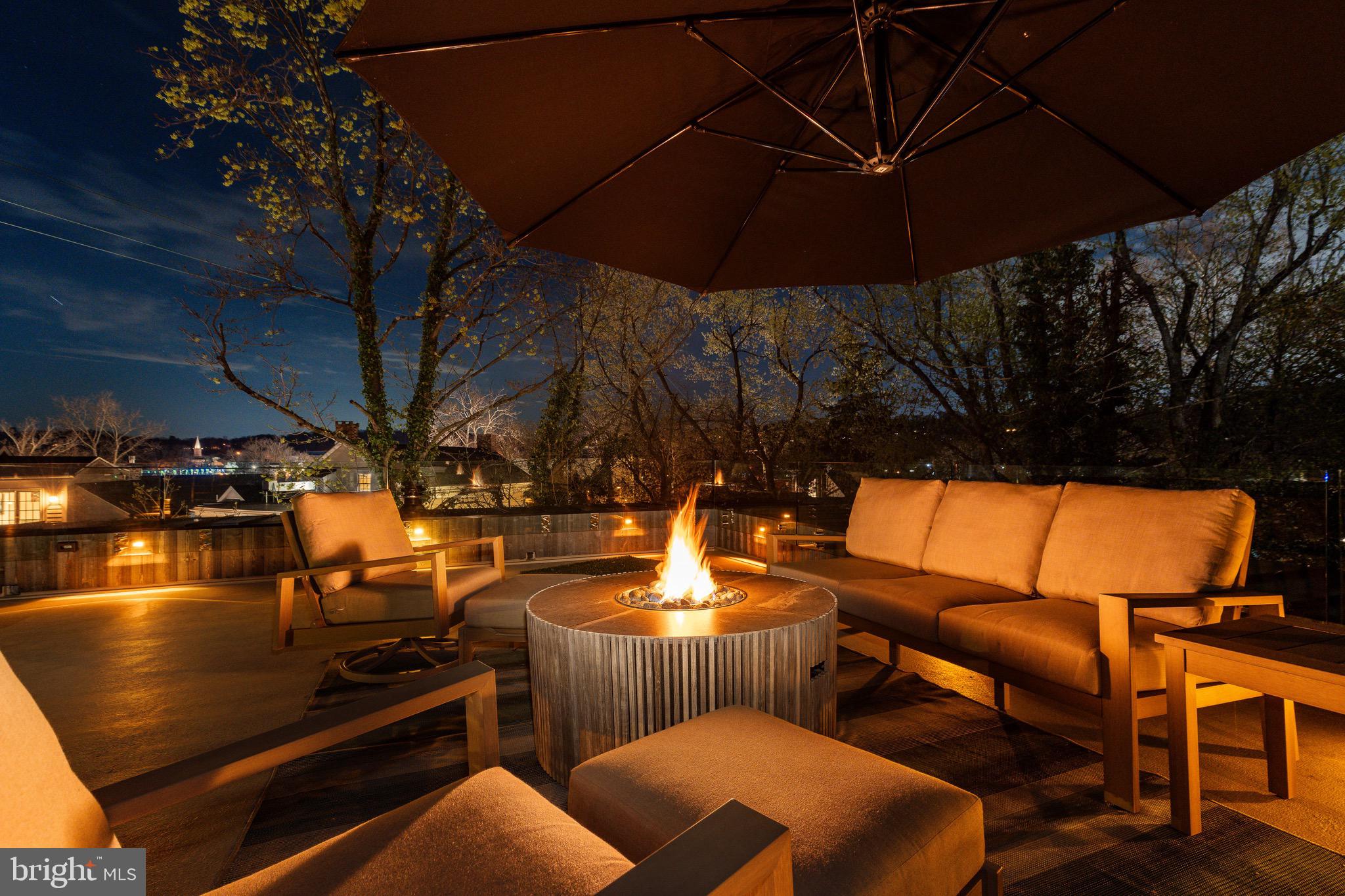 27 W MECHANIC STREET