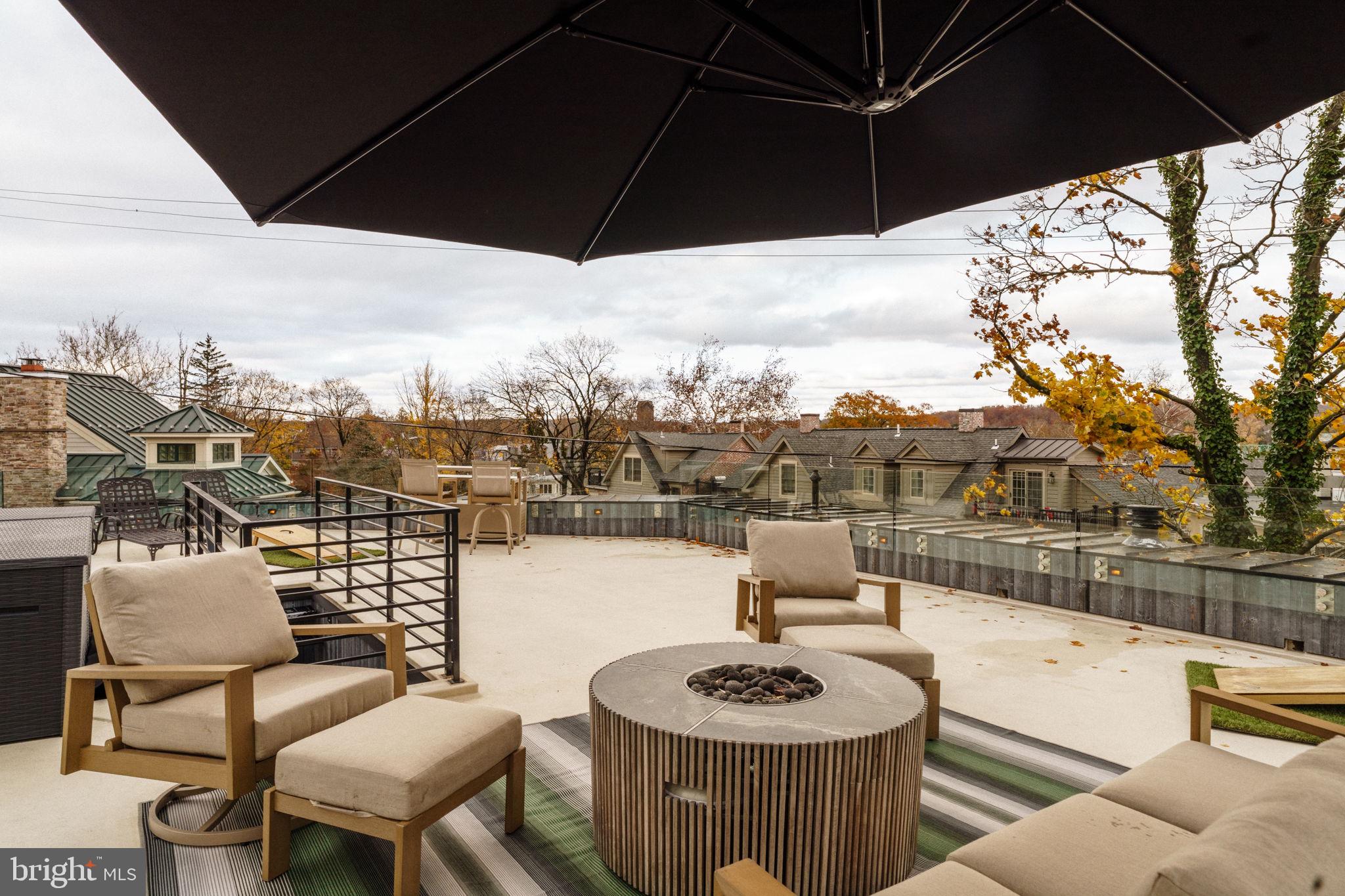 27 W MECHANIC STREET