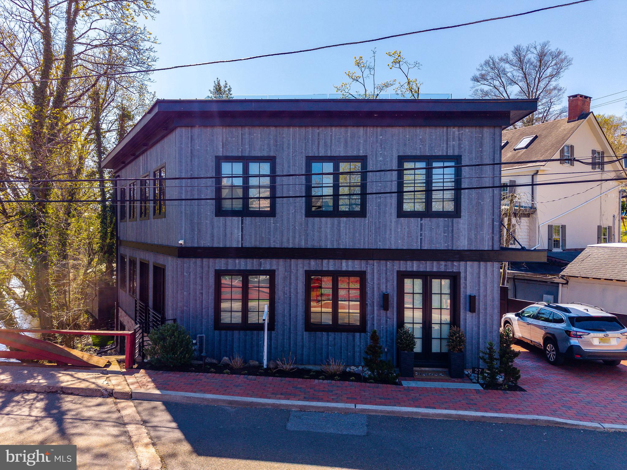 27 W MECHANIC STREET