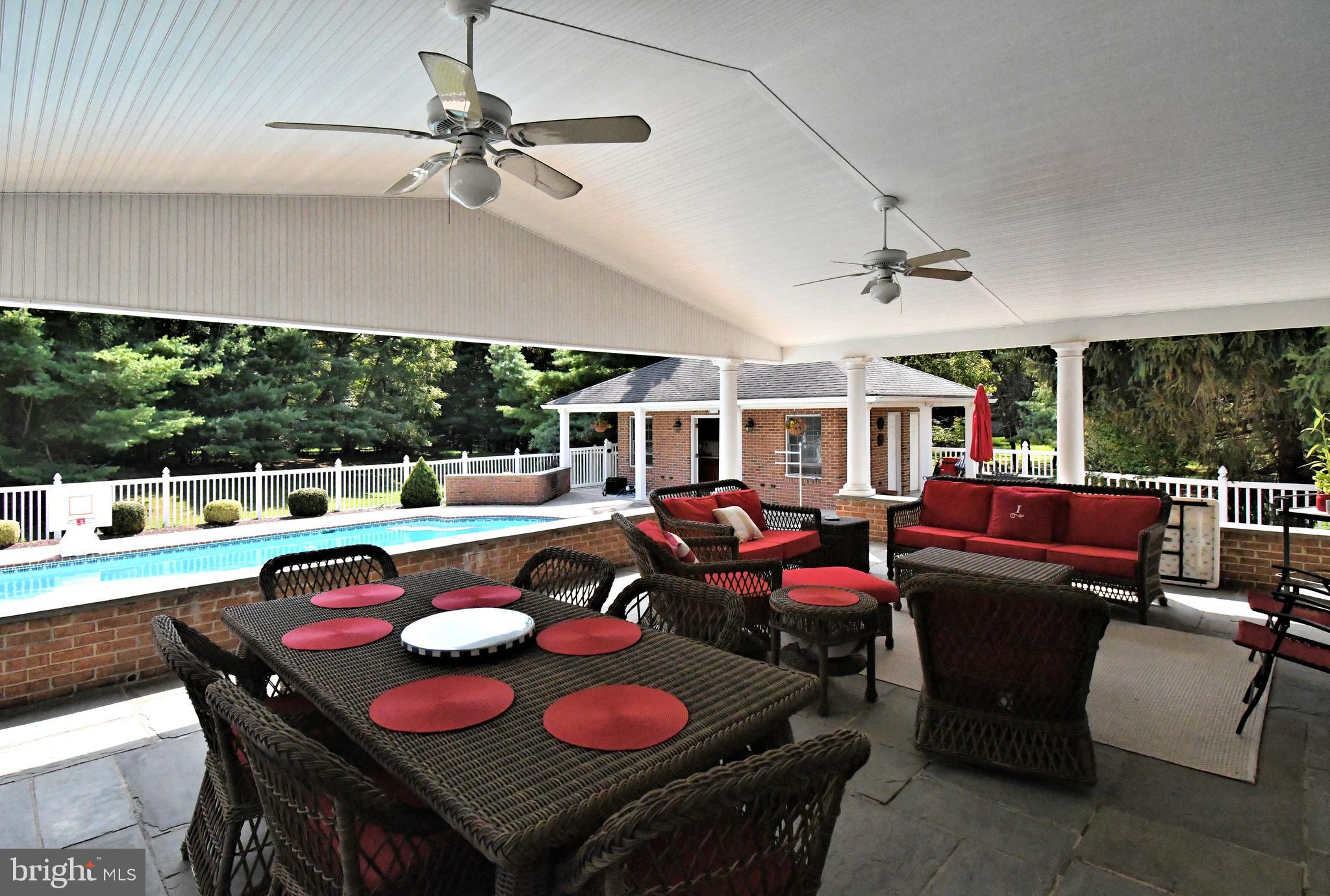 1536 CARLENE COURT