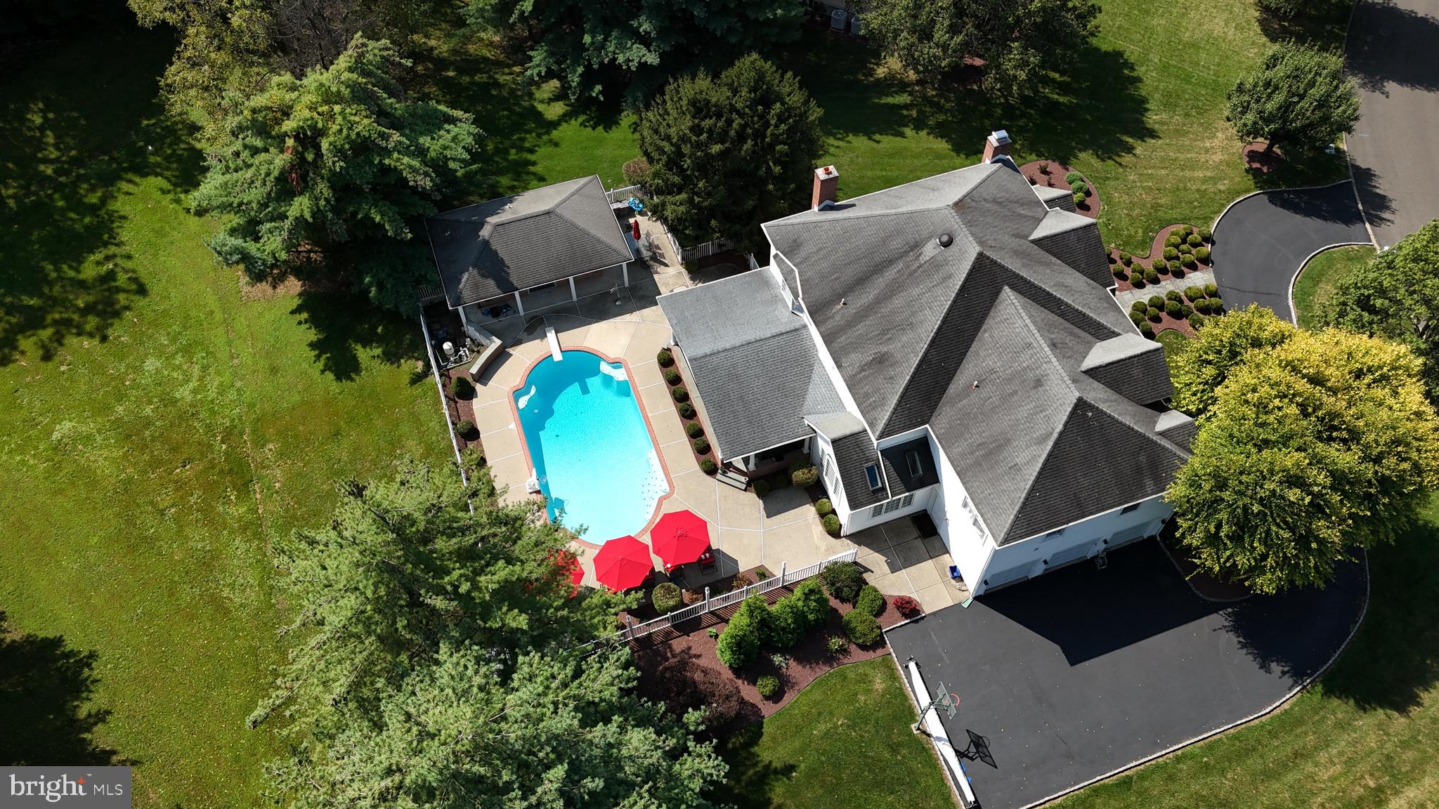 1536 CARLENE COURT
