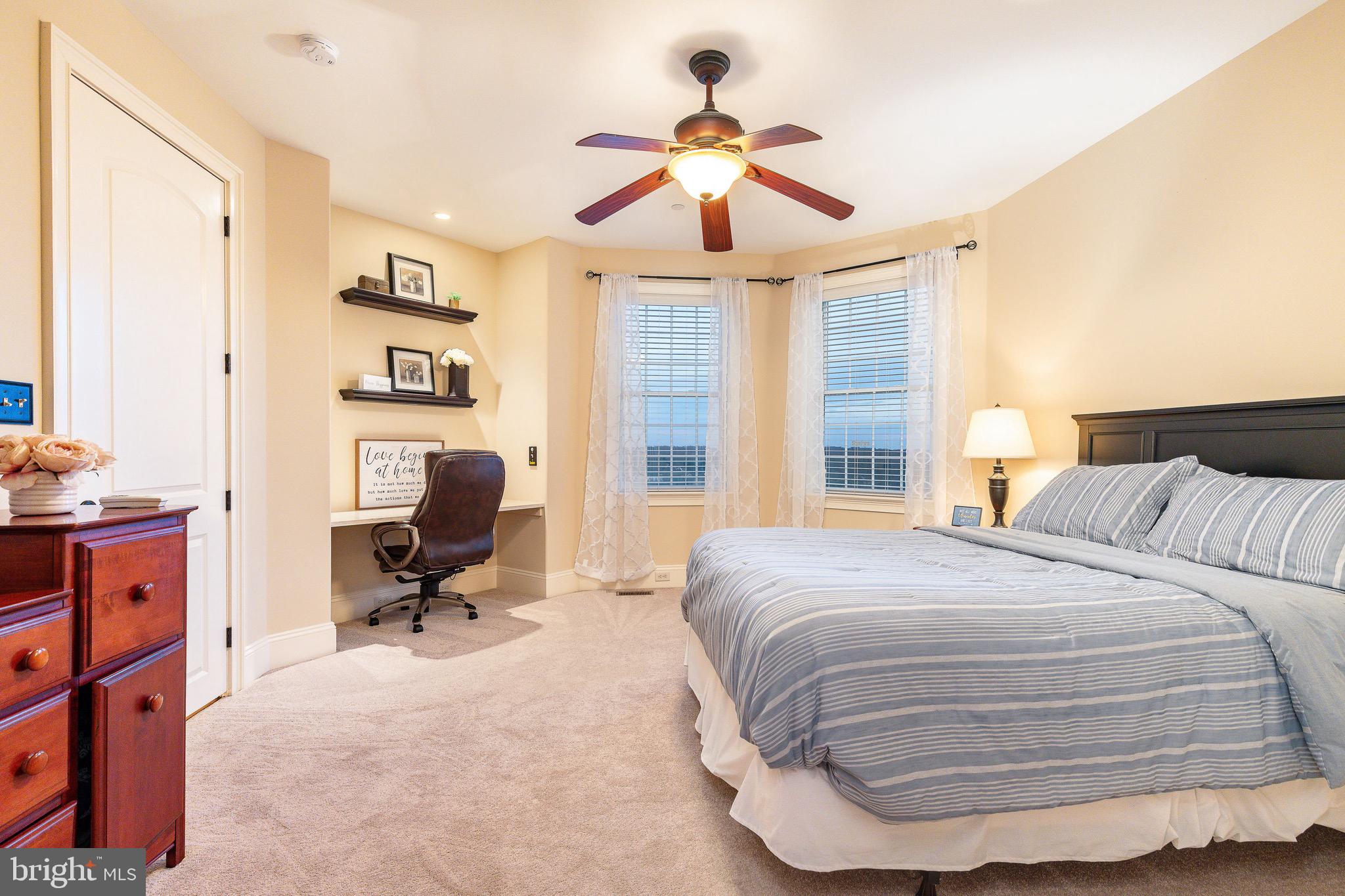 5829 RIDGEVIEW DRIVE