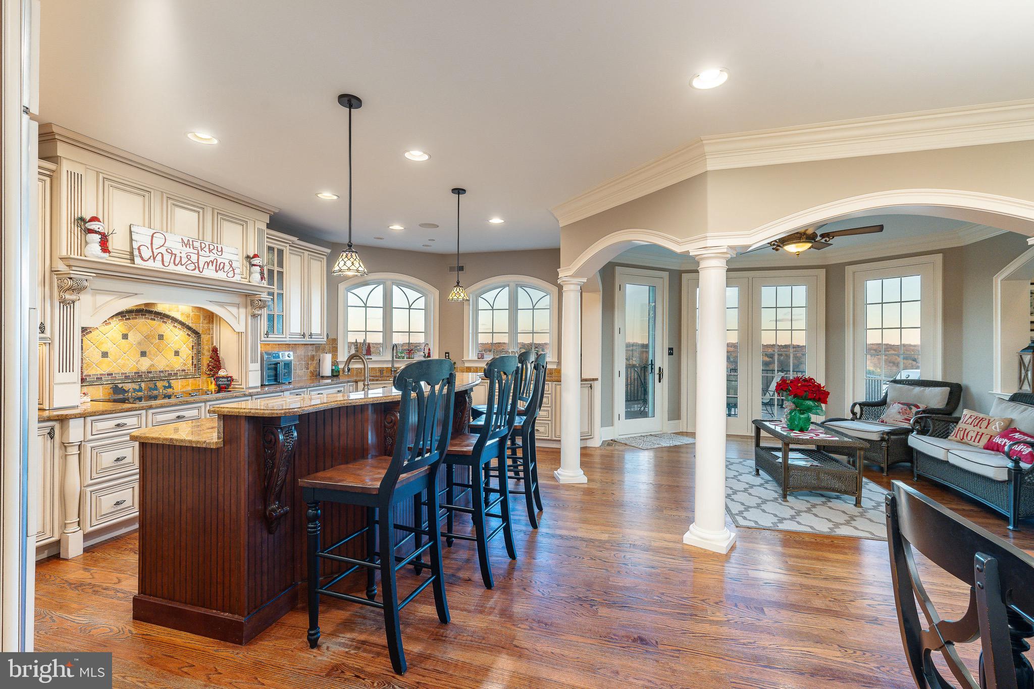 5829 RIDGEVIEW DRIVE