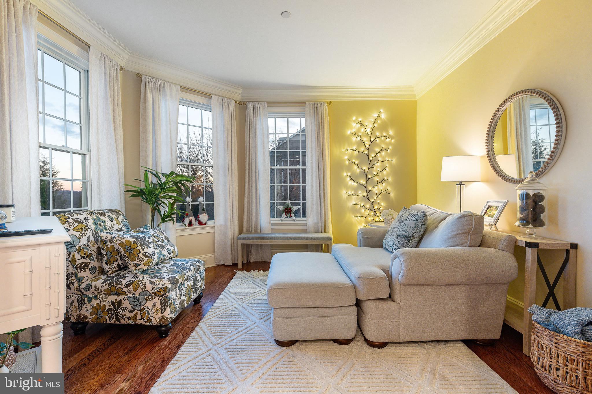 5829 RIDGEVIEW DRIVE