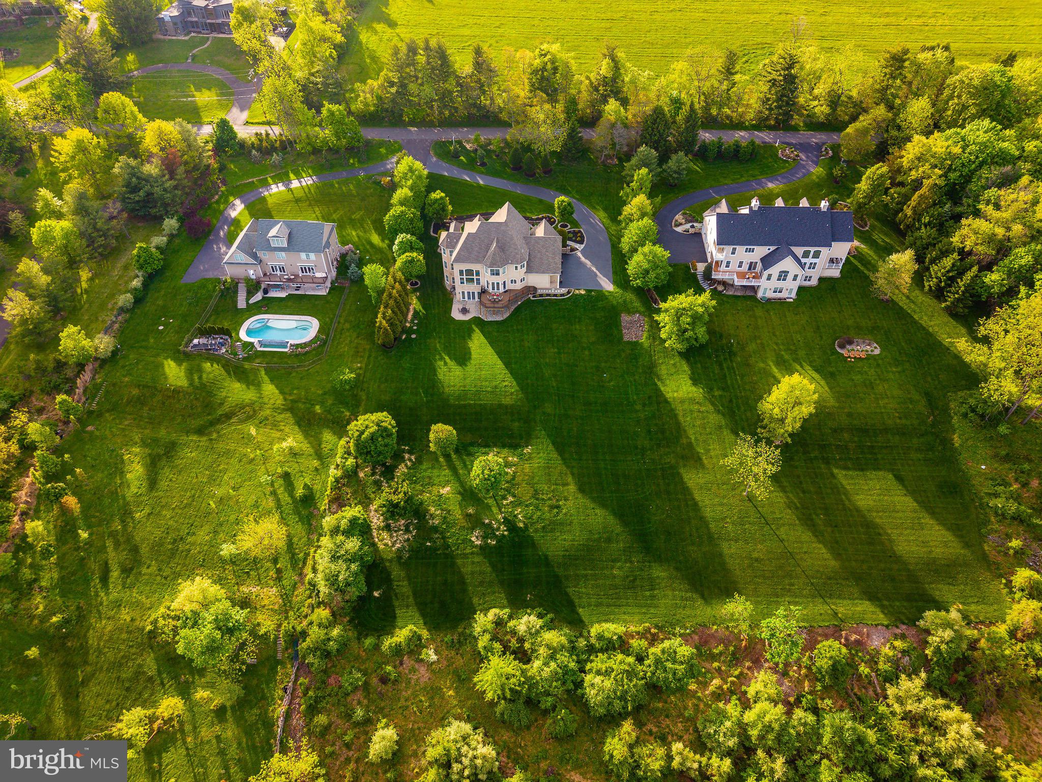 5829 RIDGEVIEW DRIVE