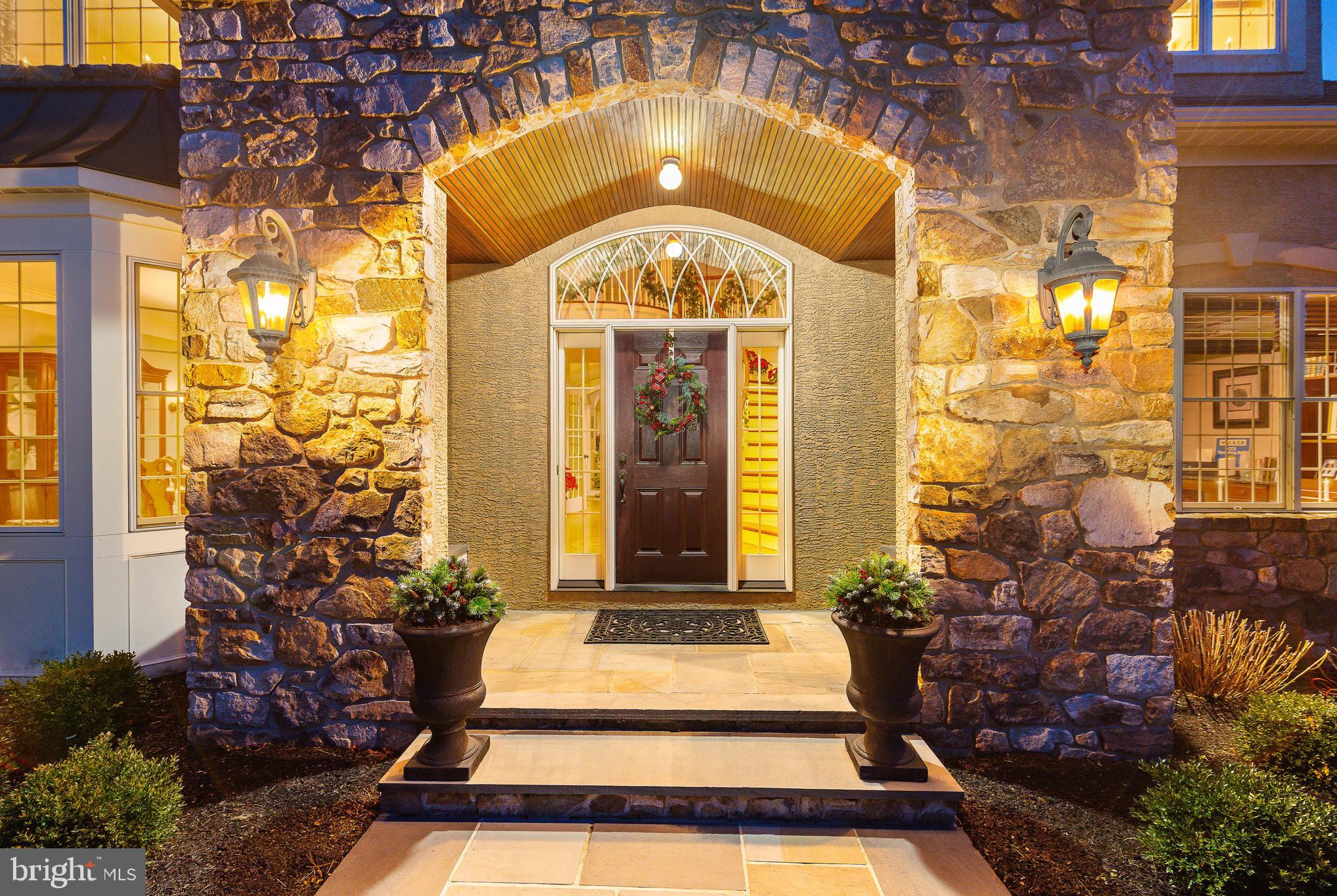 5829 RIDGEVIEW DRIVE