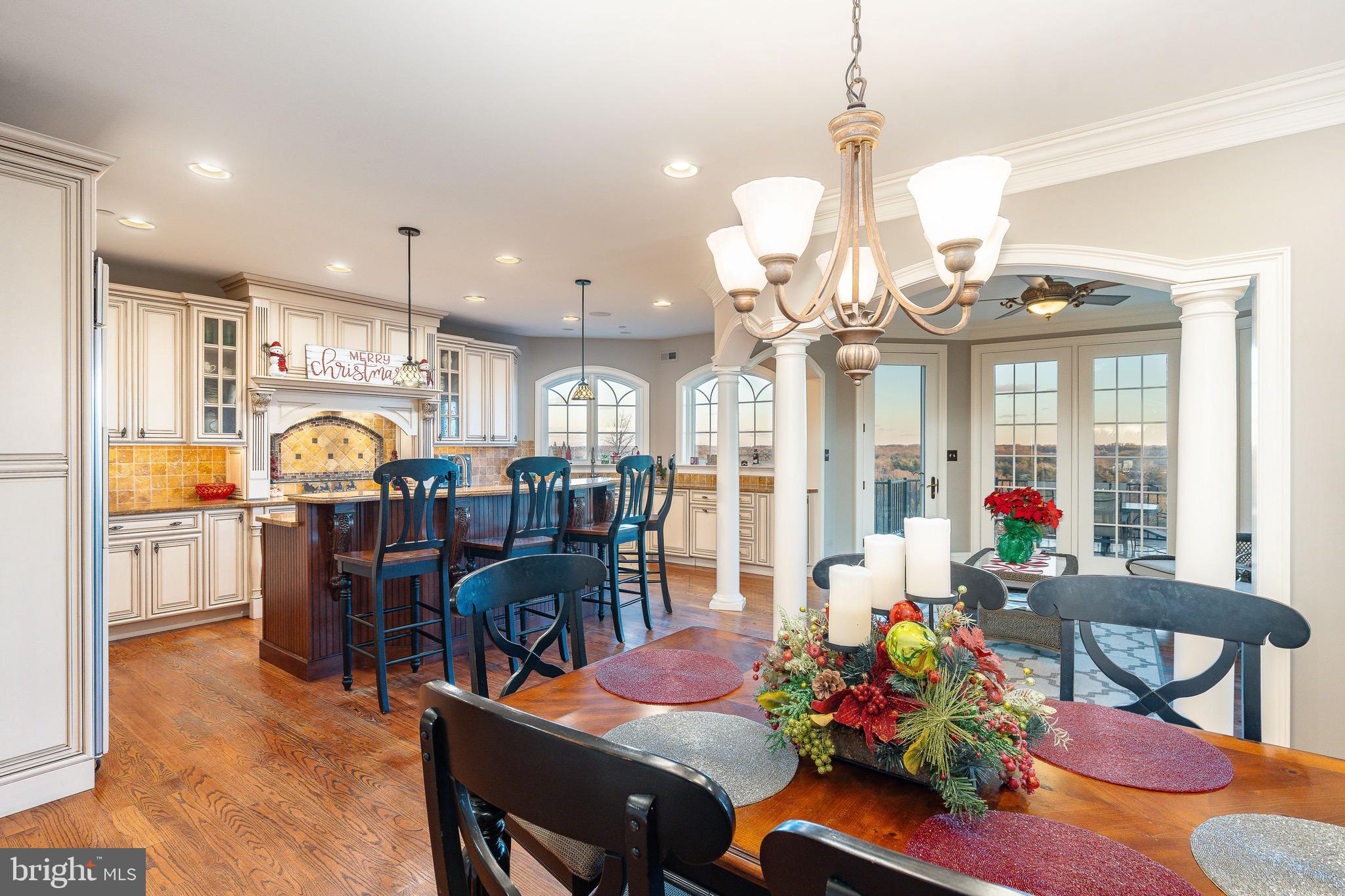 5829 RIDGEVIEW DRIVE