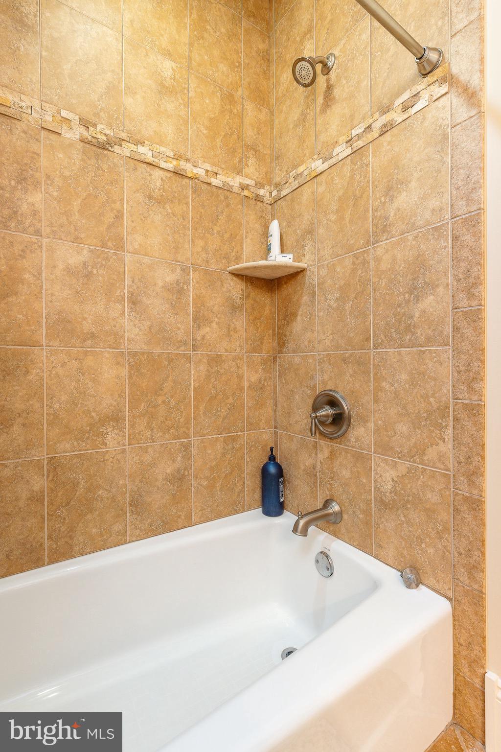 5829 RIDGEVIEW DRIVE