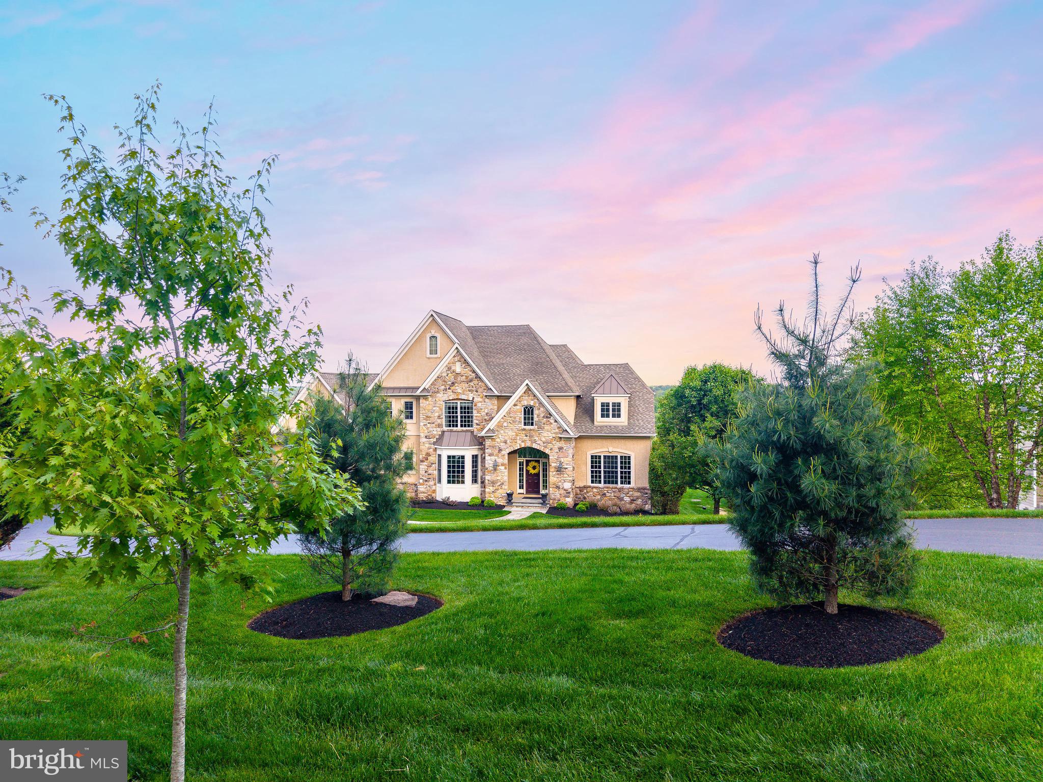 5829 RIDGEVIEW DRIVE