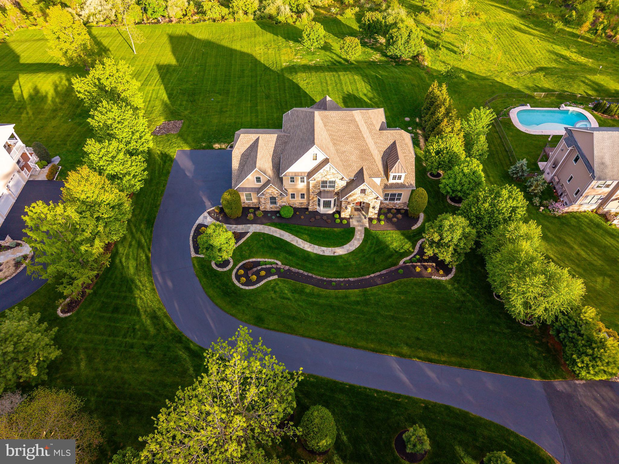 5829 RIDGEVIEW DRIVE