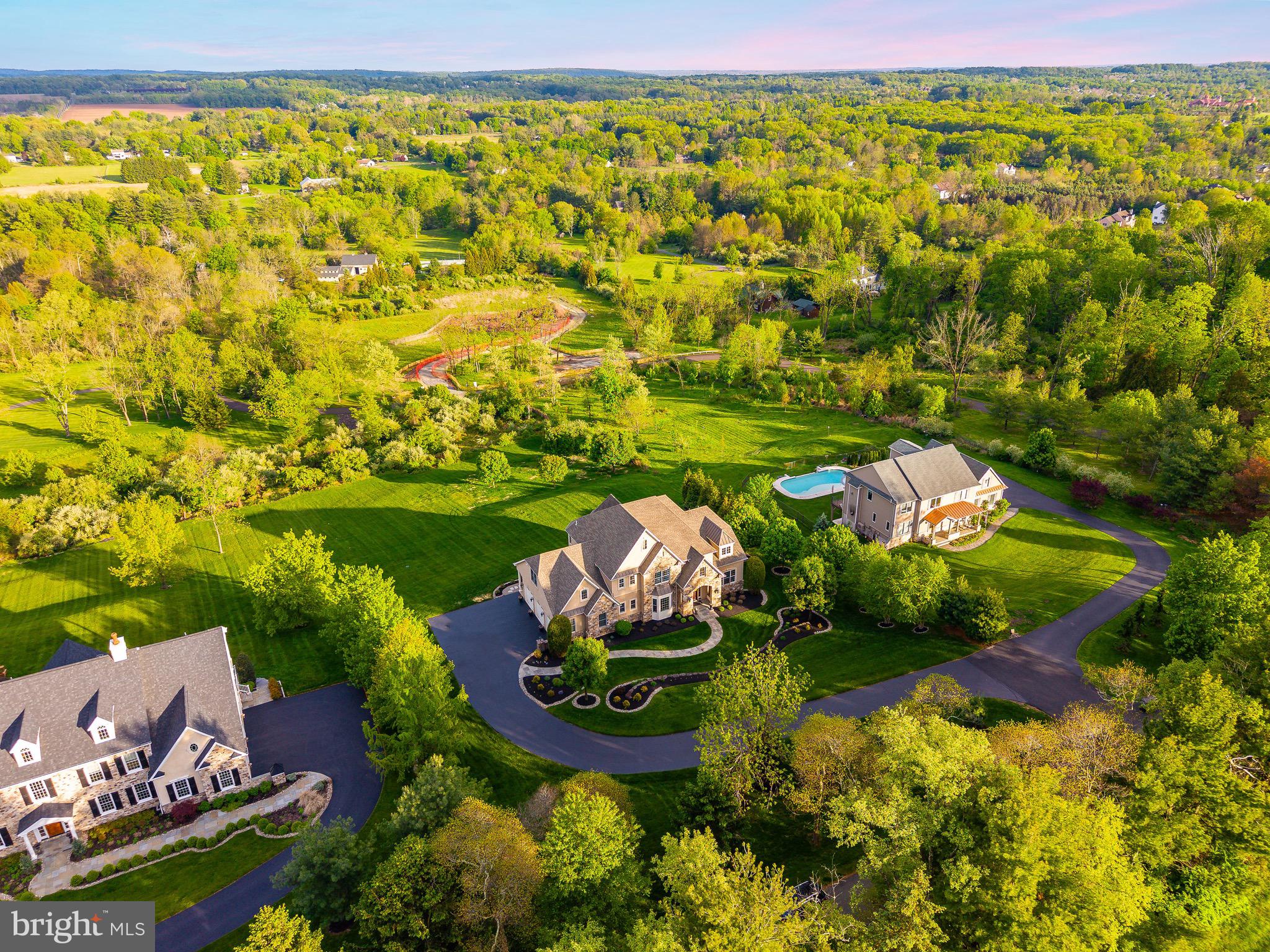 5829 RIDGEVIEW DRIVE
