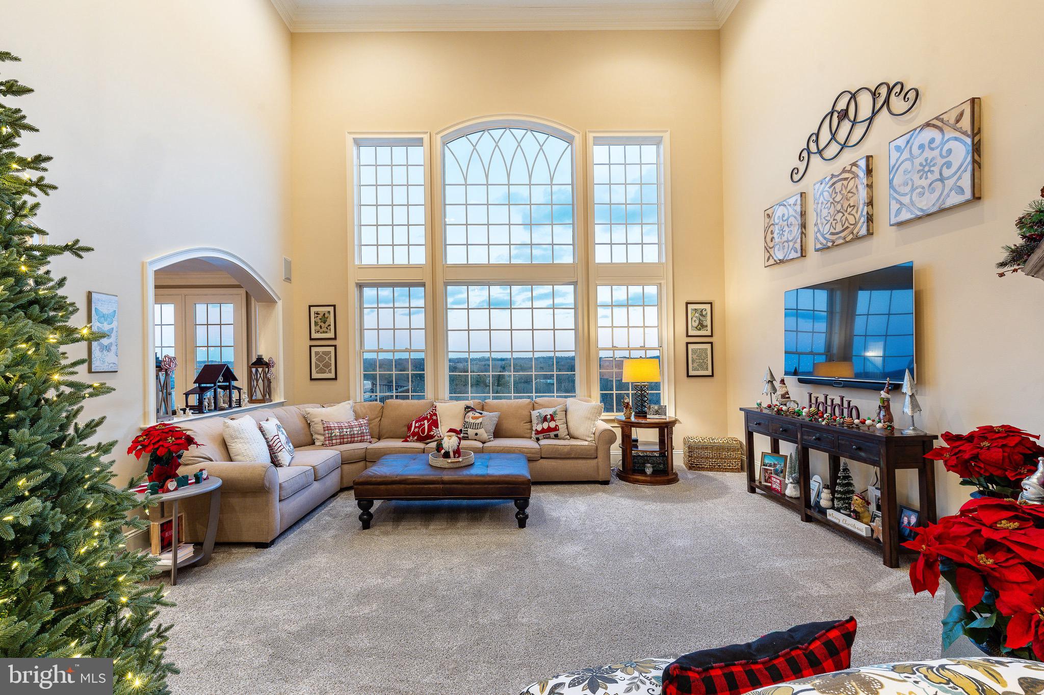 5829 RIDGEVIEW DRIVE