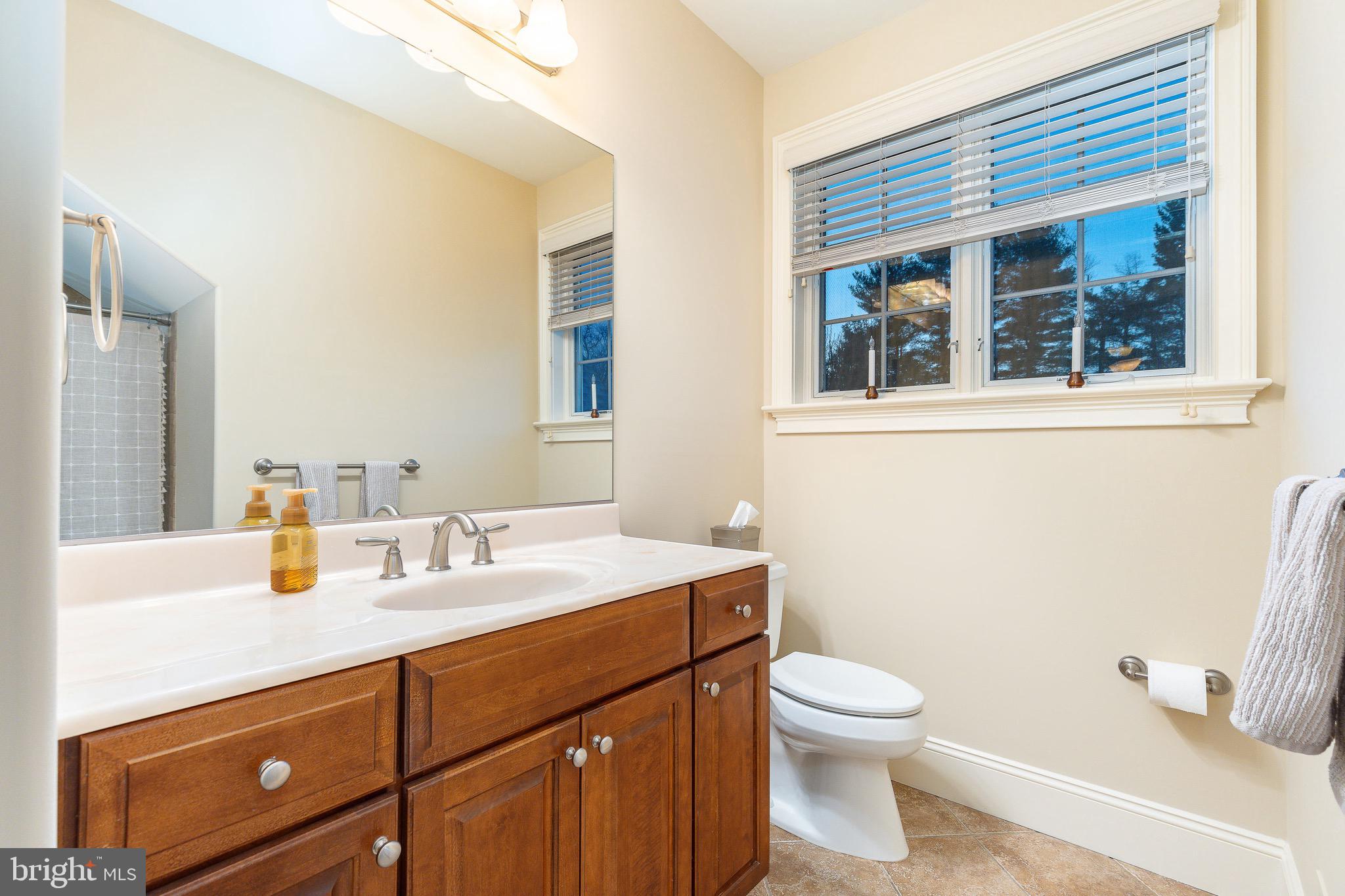 5829 RIDGEVIEW DRIVE