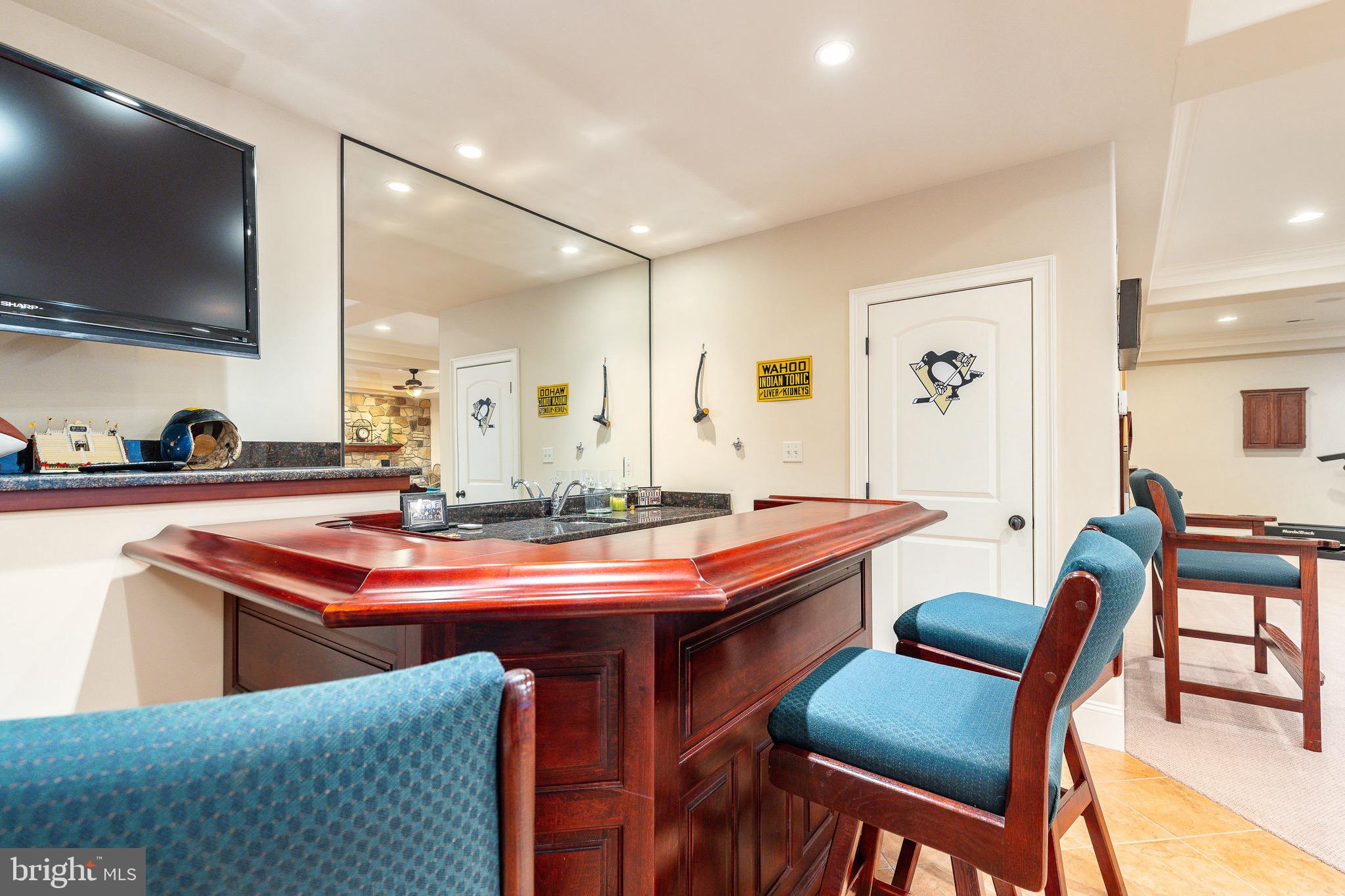 5829 RIDGEVIEW DRIVE