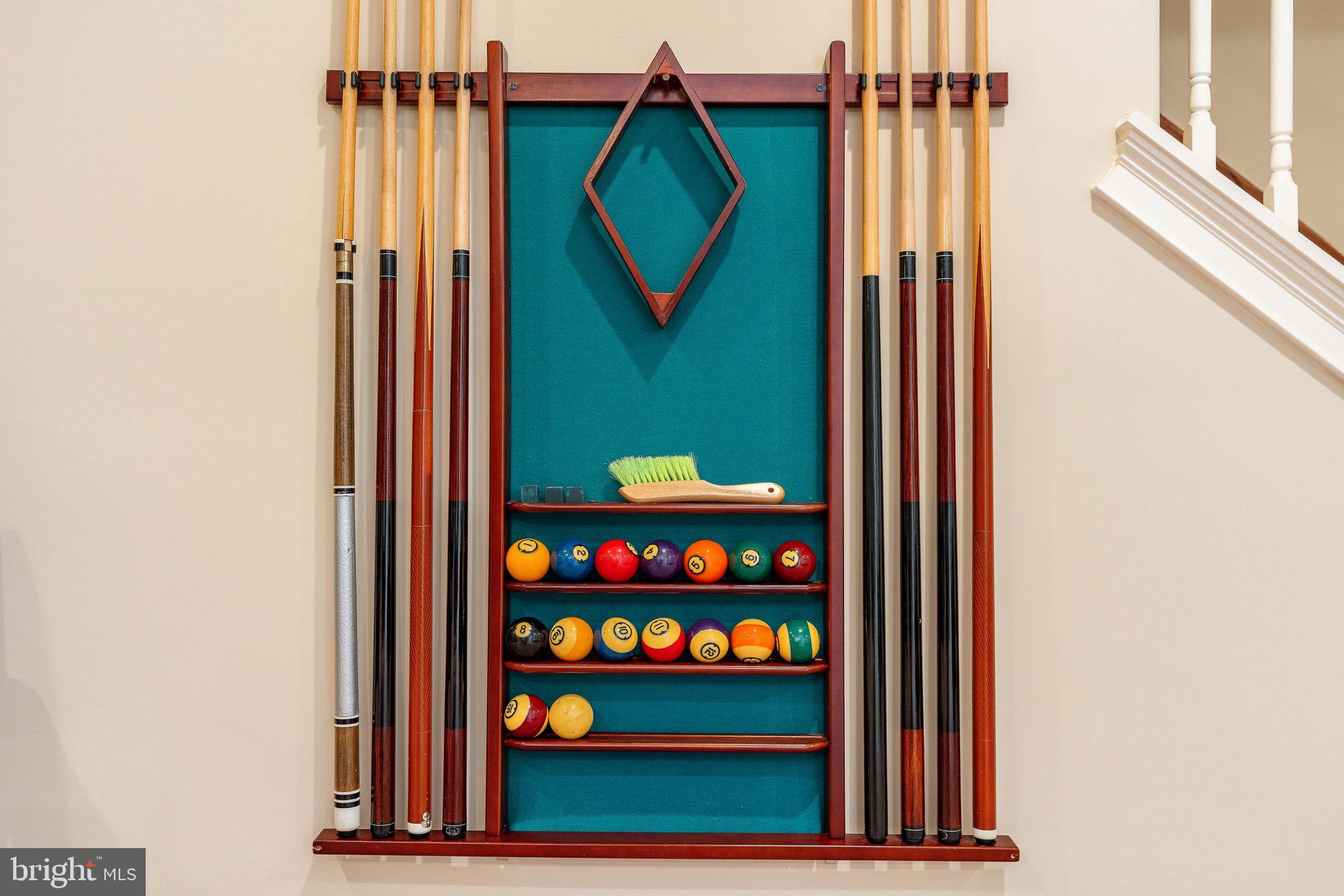 5829 RIDGEVIEW DRIVE