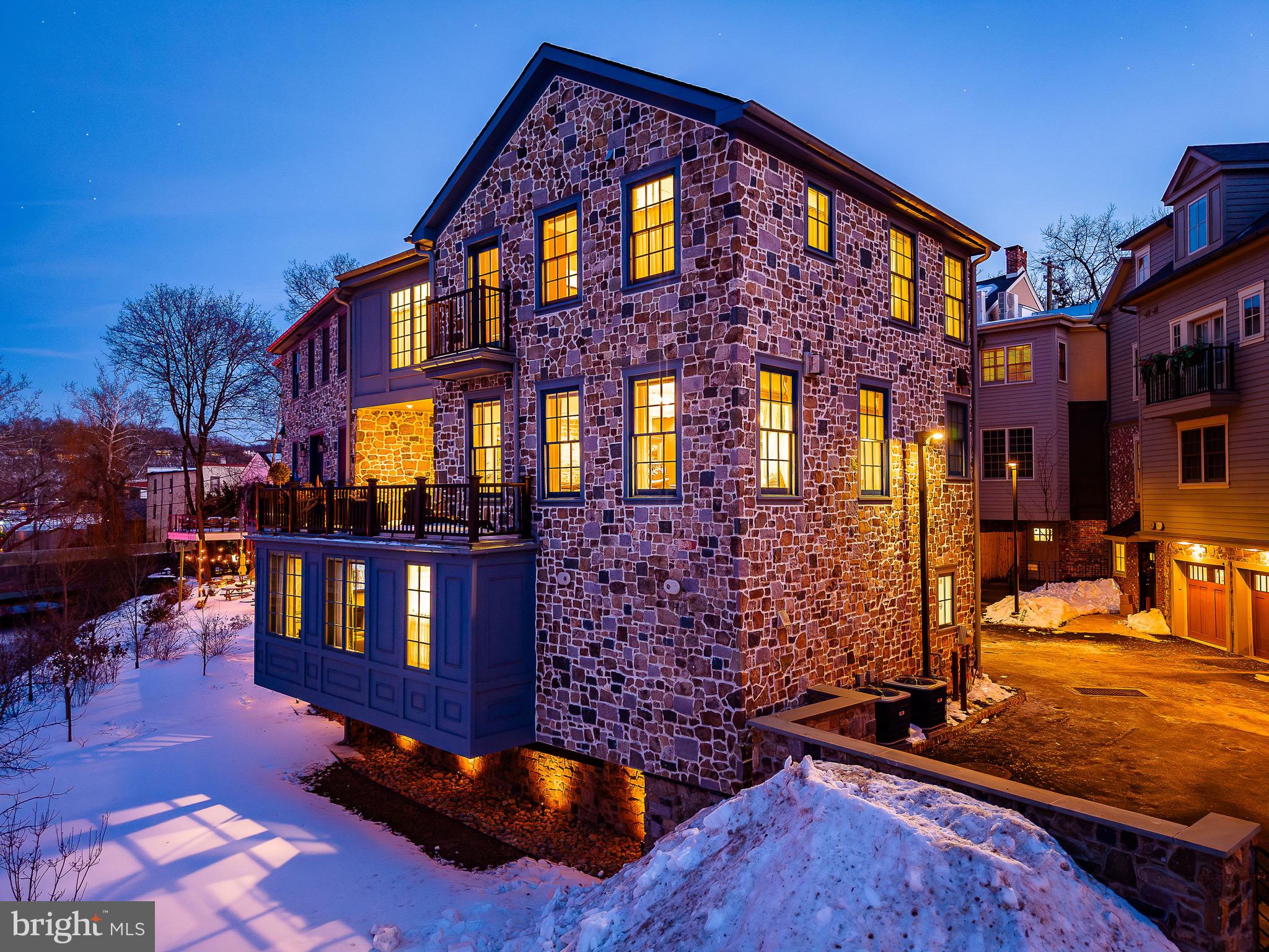 18 W MECHANIC STREET 4