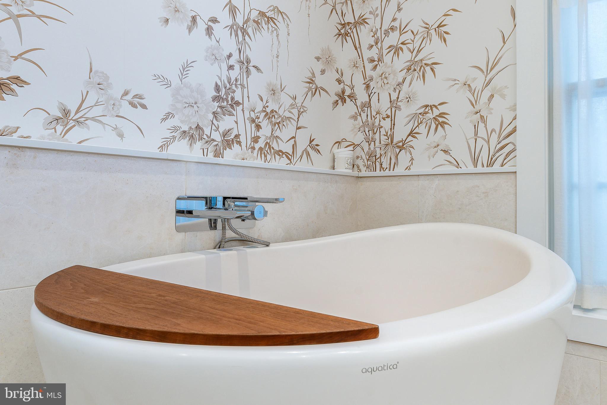 18 W MECHANIC STREET 4