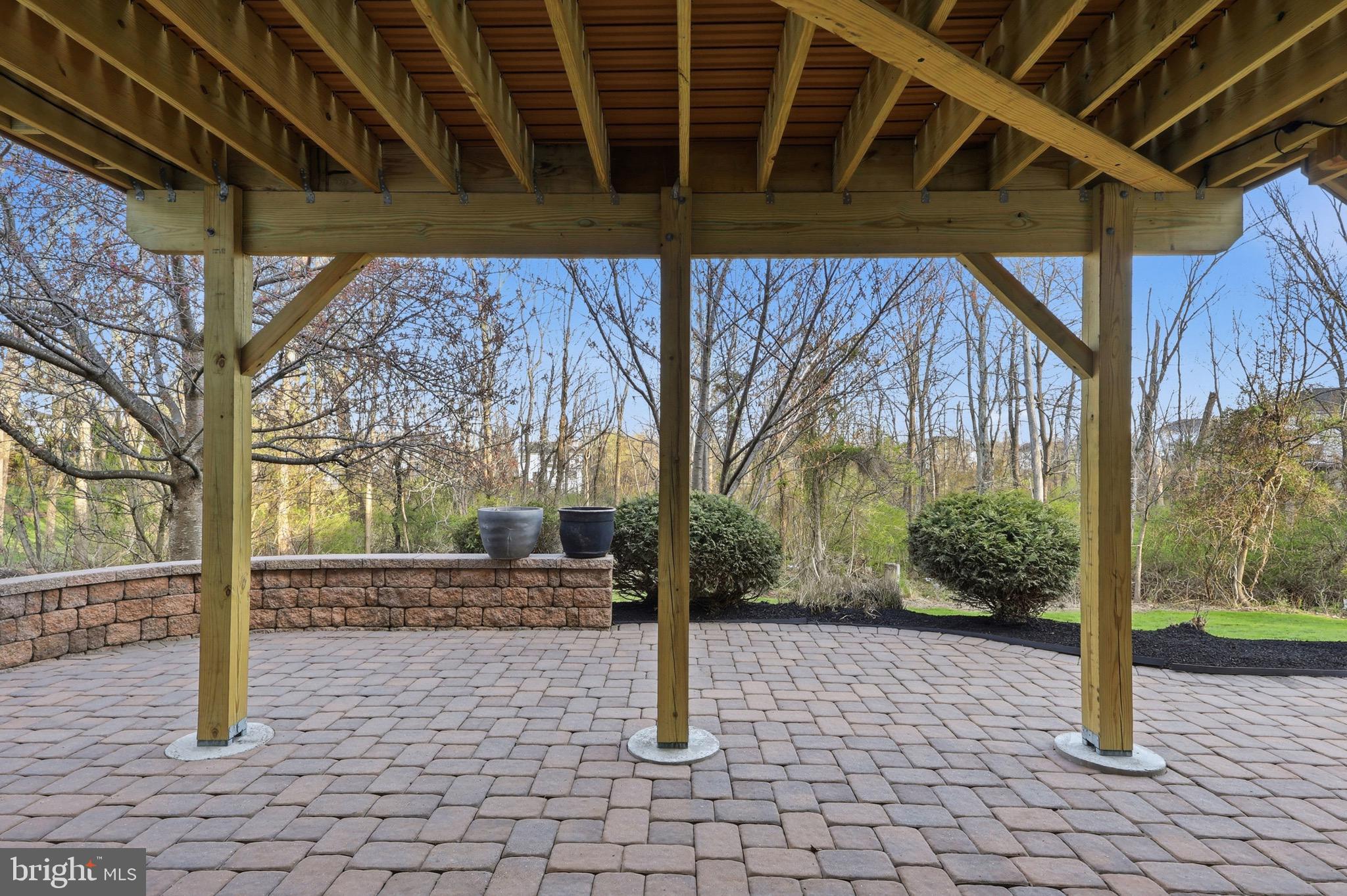 1035 HICKORY RIDGE DRIVE