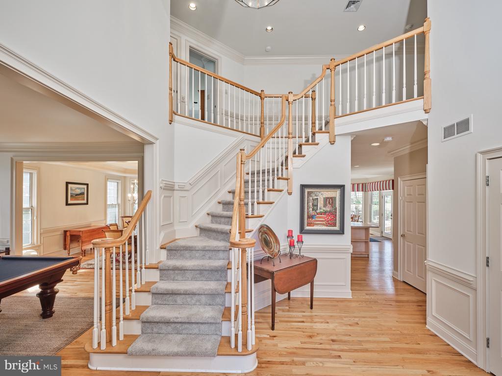 37 ALEXANDERS COURT