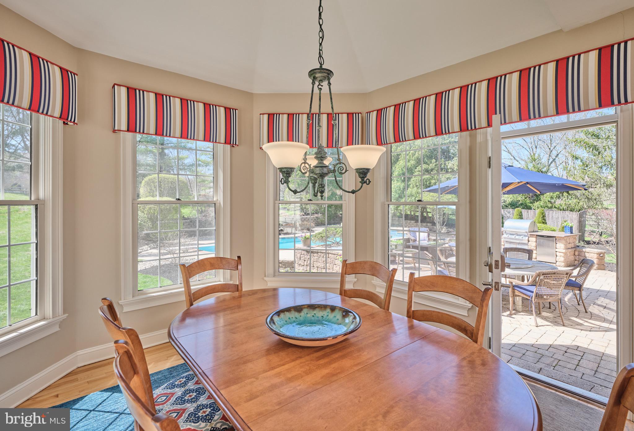 37 ALEXANDERS COURT
