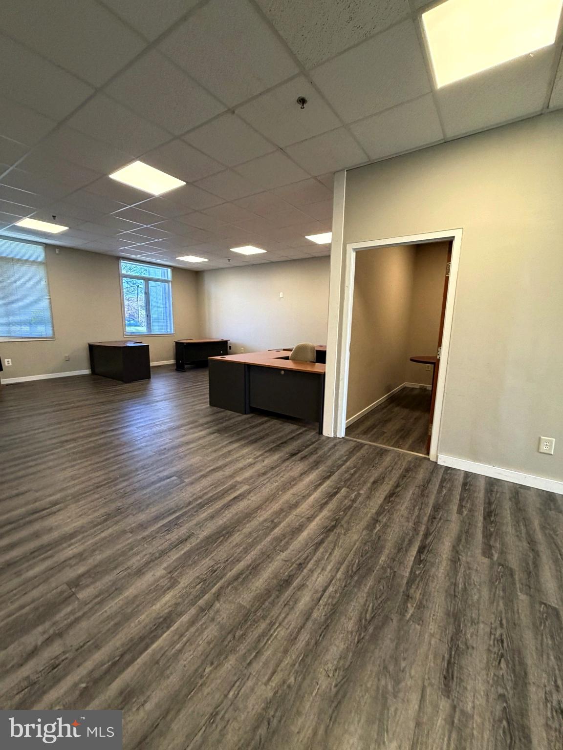 304 CORPORATE DRIVE E E