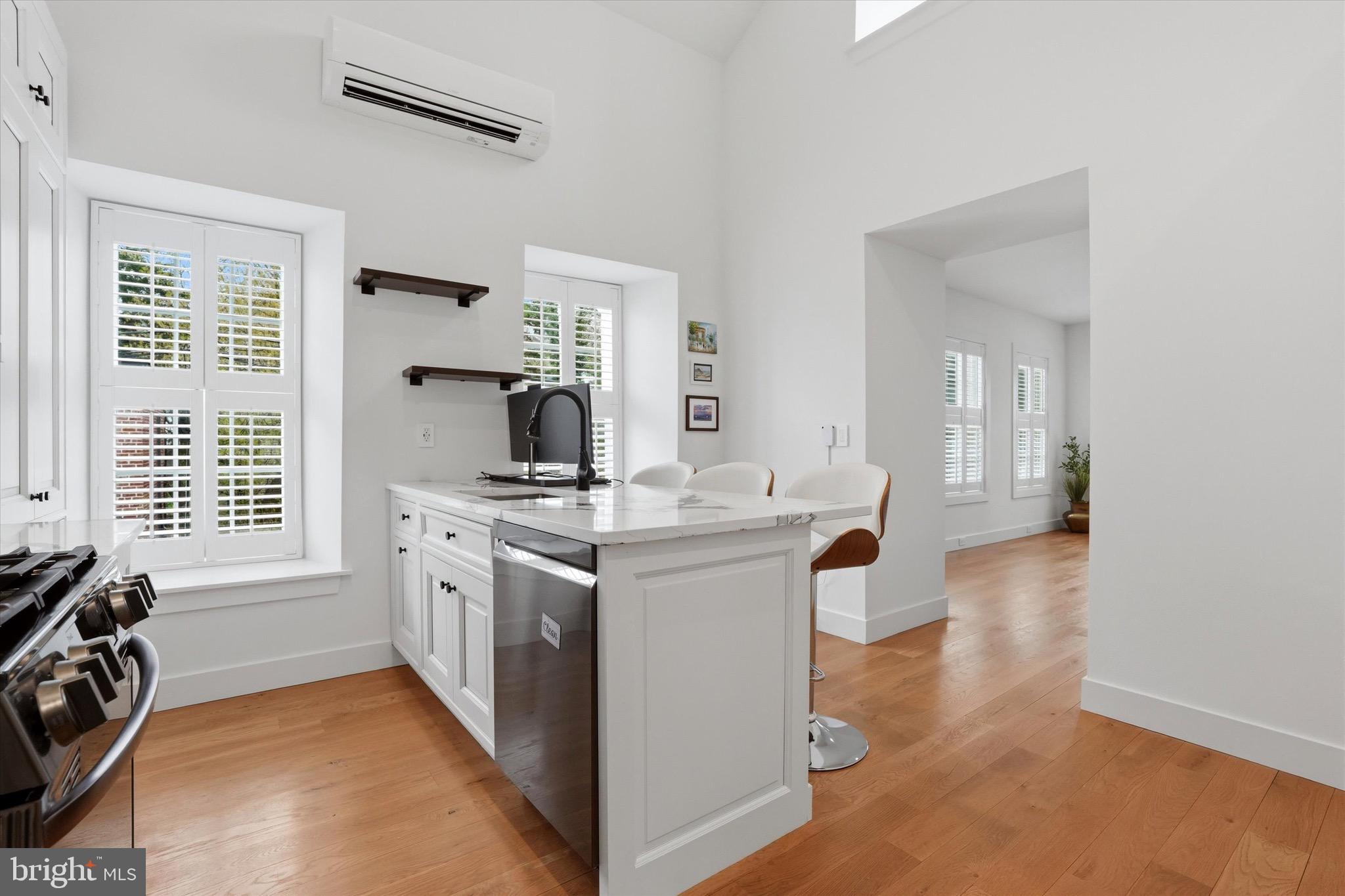 18 W MECHANIC STREET 6