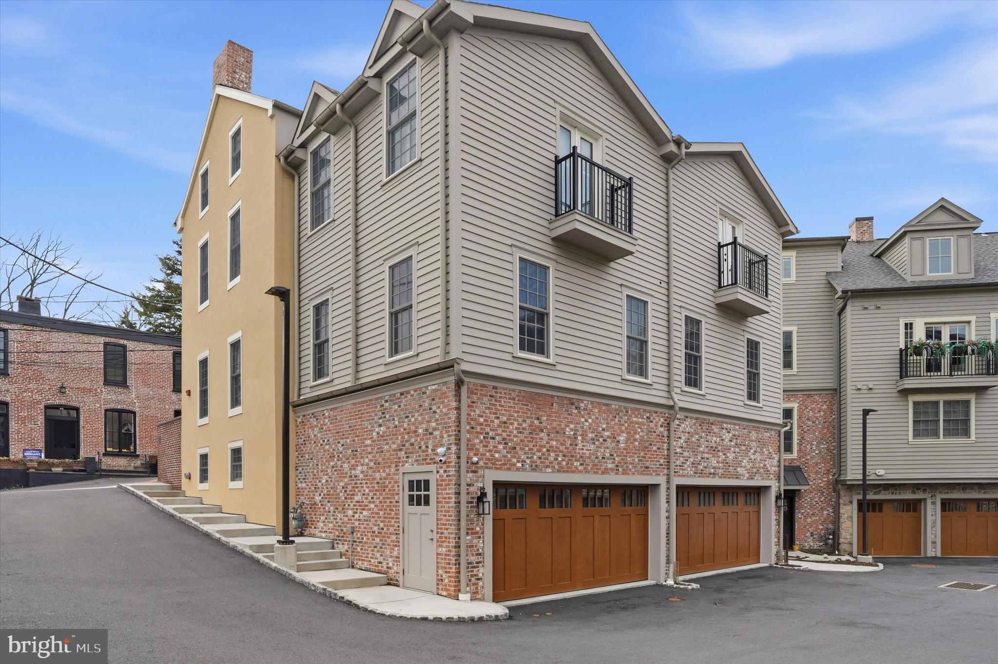 18 W MECHANIC STREET 6