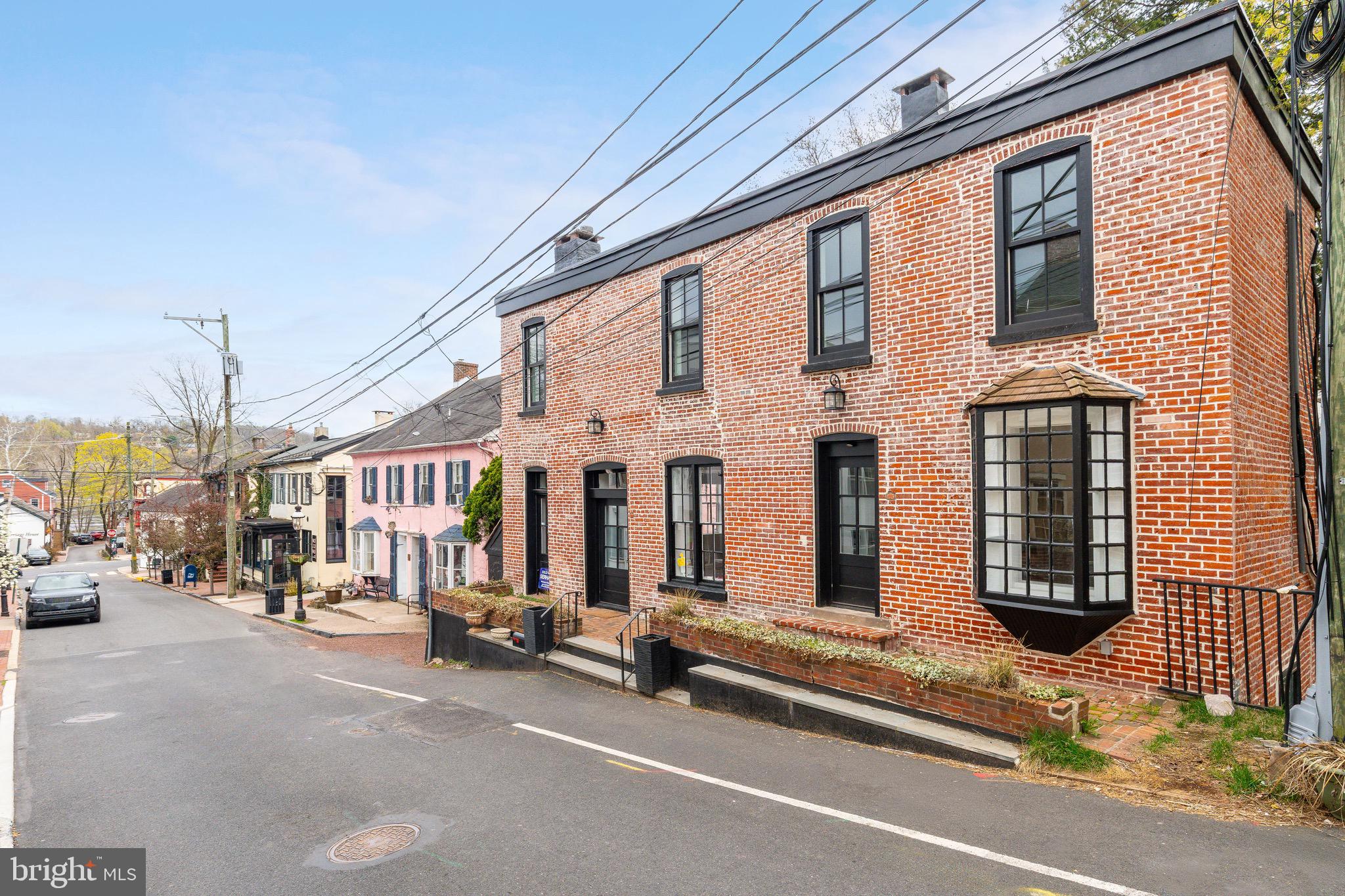 17 W MECHANIC STREET 1&2